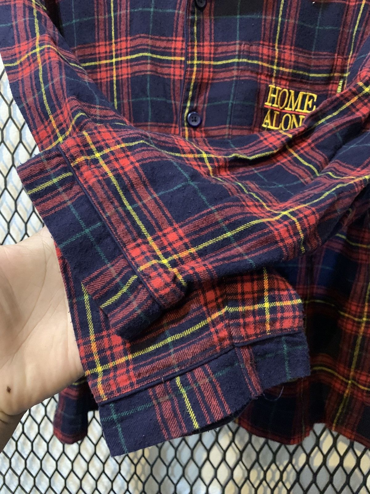 Vintage HOME ALONe button up shirt Size US M / EU 48-50 / 2 - 7 Thumbnail