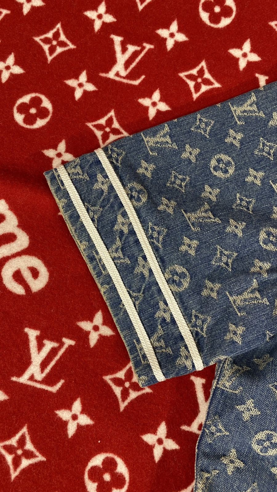 Louis Vuitton × Supreme Louis Vuitton X Supreme XS baseball Jersey Denim Monogram Size US XS / EU 42 / 0 - 5 Thumbnail