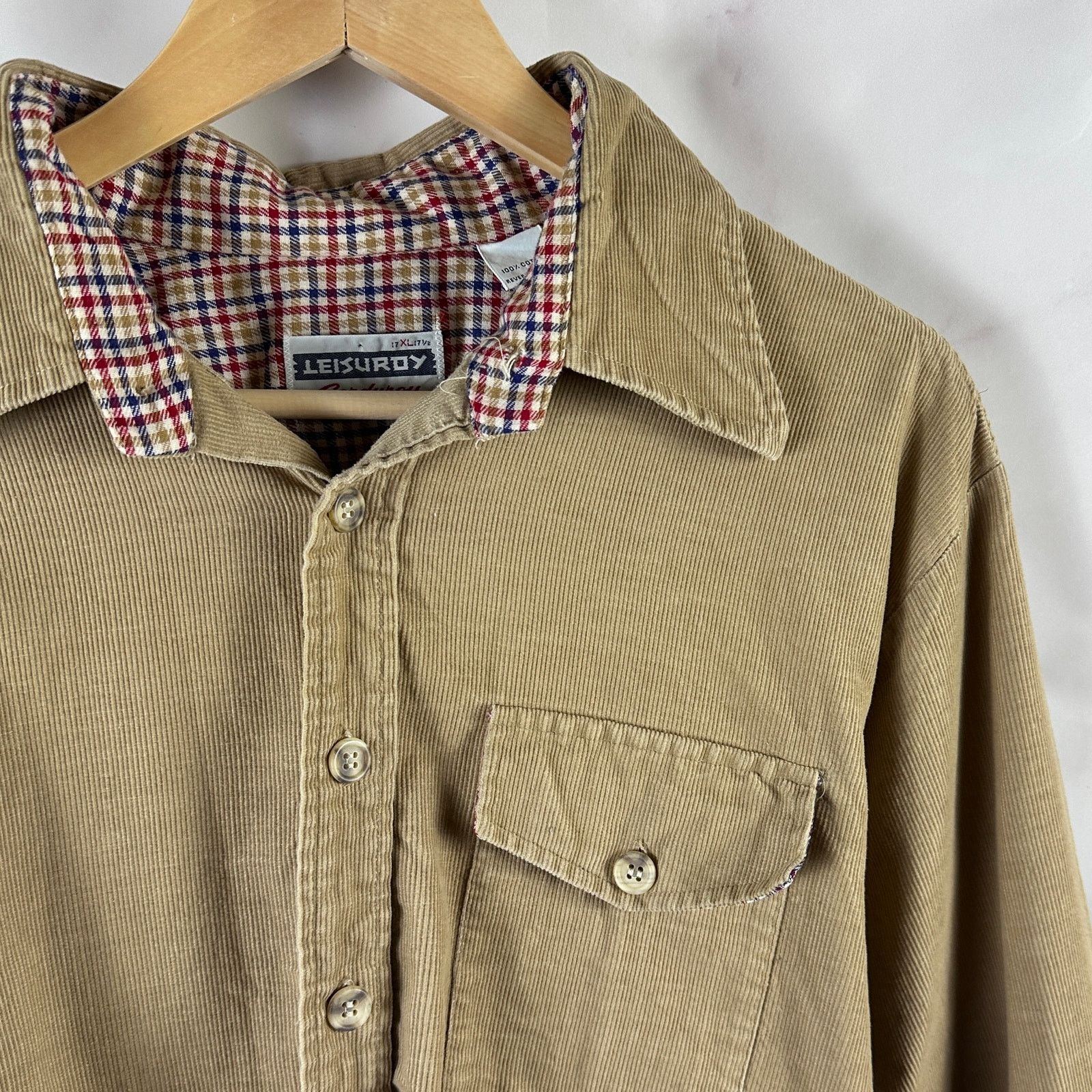 Vintage Vintage Leisuroy Tan Corduroy Button-Up Shirt Size US XL / EU 56 / 4 - 2 Thumbnail