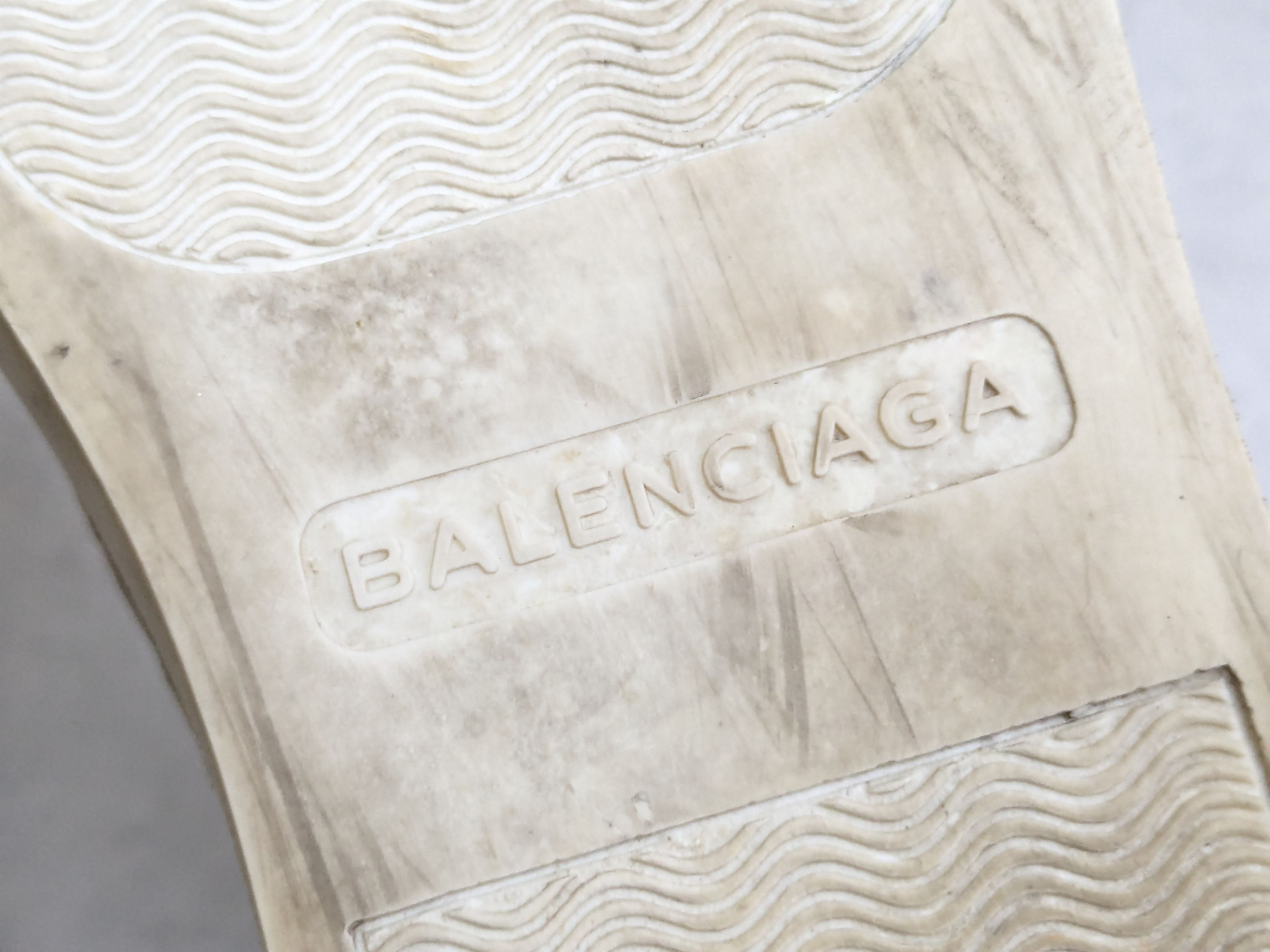 Balenciaga Balenciaga Arena Sneakers White 12 Low Tops Leather Size US 12 / EU 45 - 17 Thumbnail