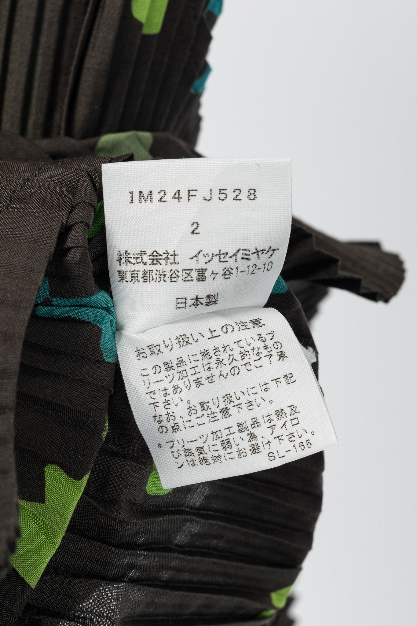 Issey Miyake Issey Miyake Green Floral Pleated Sleeveless Buttoned Top Size M / US 6-8 / IT 42-44 - 8 Thumbnail