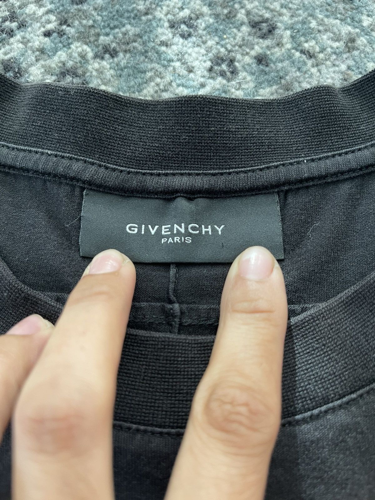 Givenchy Men’s Givenchy Black Short-Sleeve Size US L / EU 52-54 / 3 - 2 Thumbnail