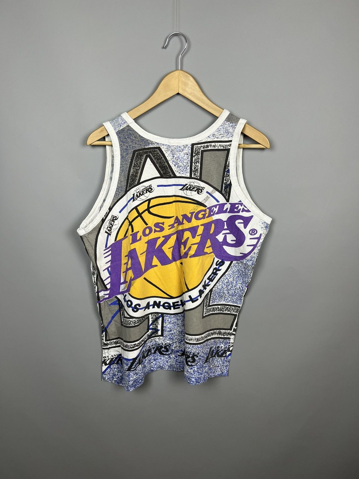 Vintage Los Angeles Lakers basketball vintage jersey / tanktop 90-s Size US S / EU 44-46 / 1 - 7 Thumbnail