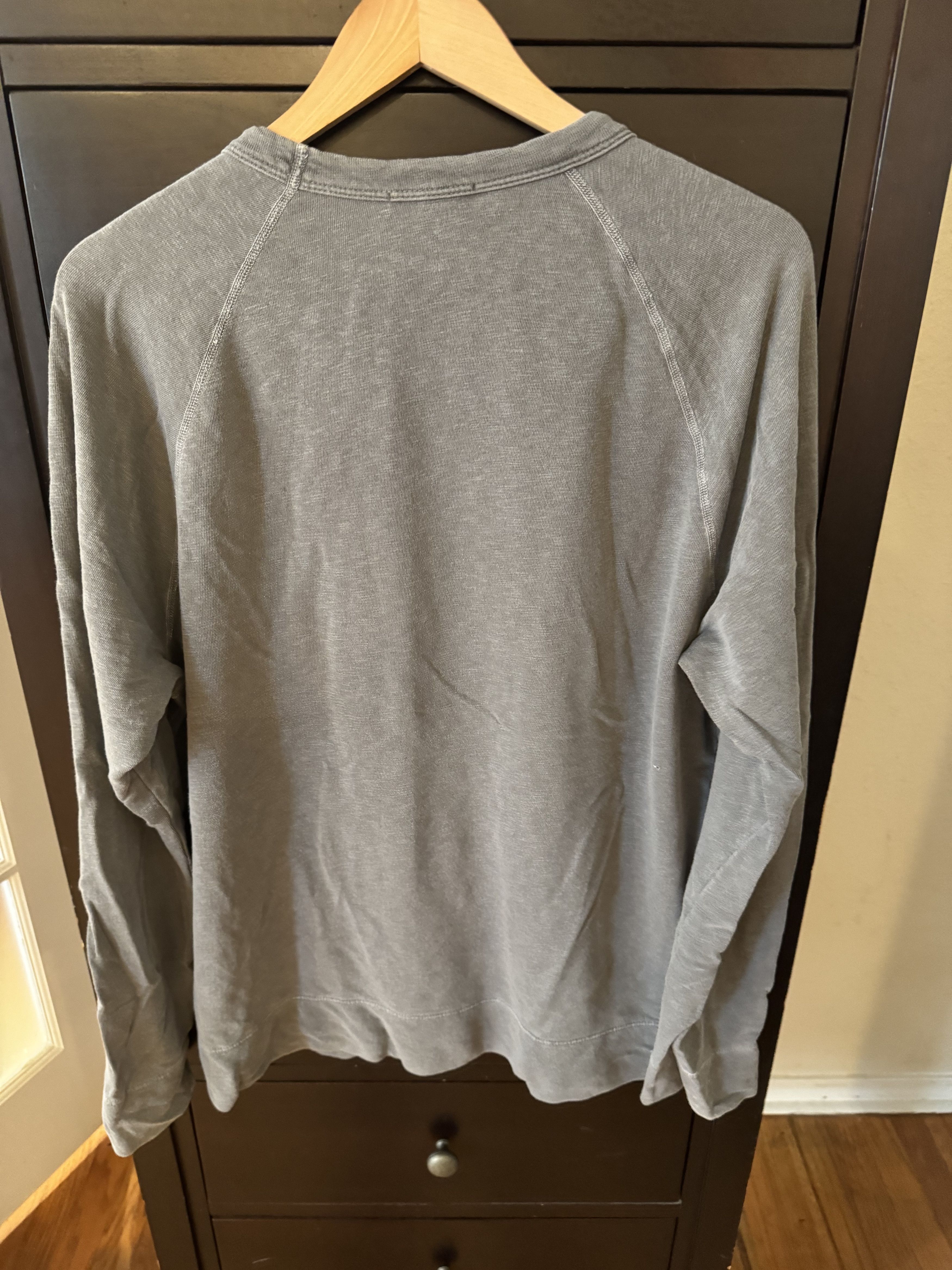 Michael Kors Michael Kors Light Grey Sweatshirt. US XL. Gently Used Size US XL / EU 56 / 4 - 6 Thumbnail