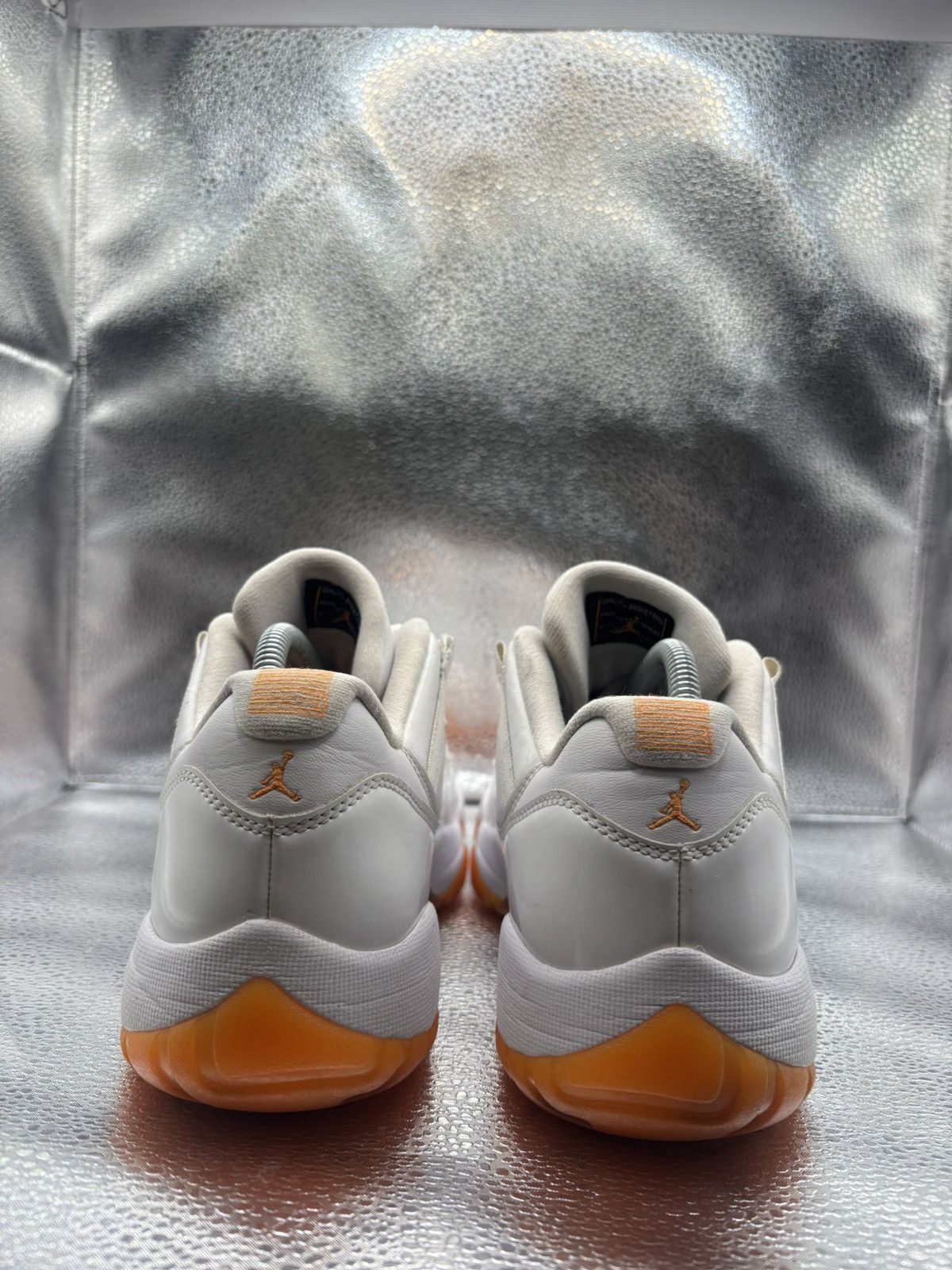 Jordan Brand Air Jordan 11 low citrus Size US 10 / IT 40 - 4 Thumbnail