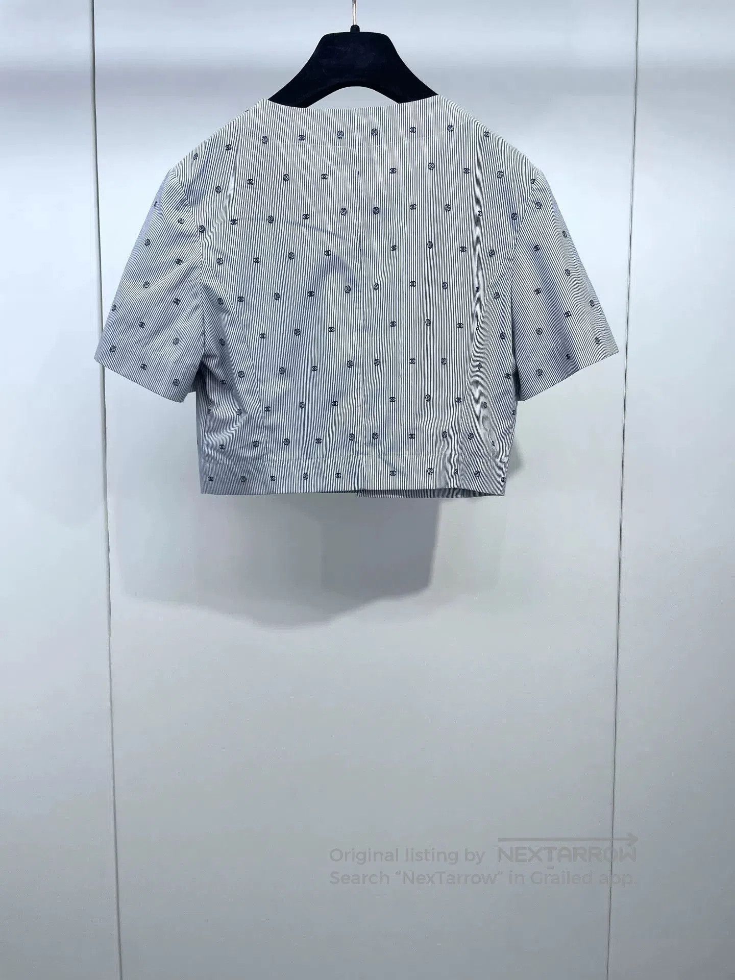 Chanel Chanel 24P Gray Logo Crystal Short Sleeve. Size XXS / US 00 / IT 34 - 2 Thumbnail