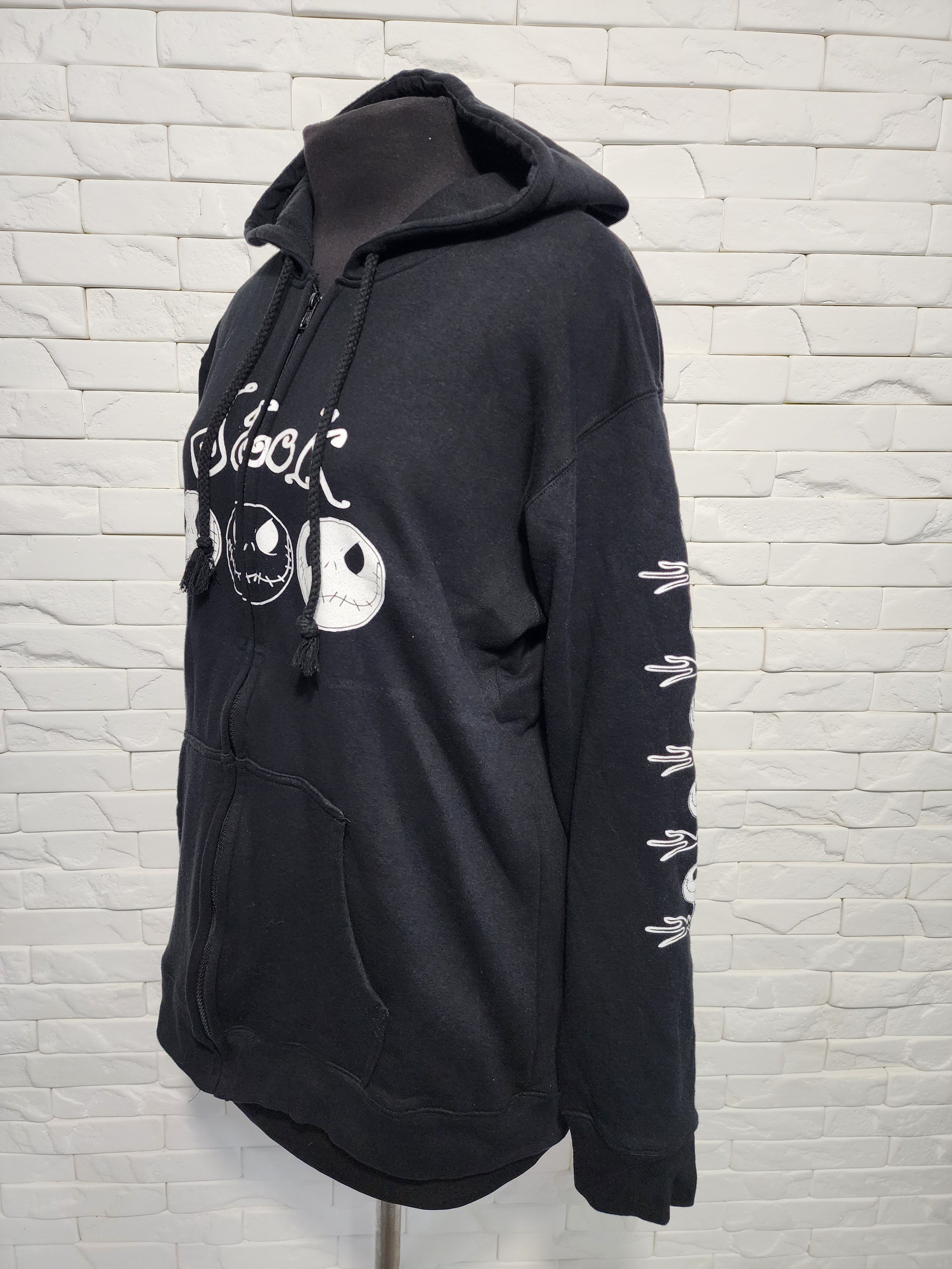 Uniqlo Black warm and comfortable men's hooded jacket. Size US L / EU 52-54 / 3 - 5 Thumbnail