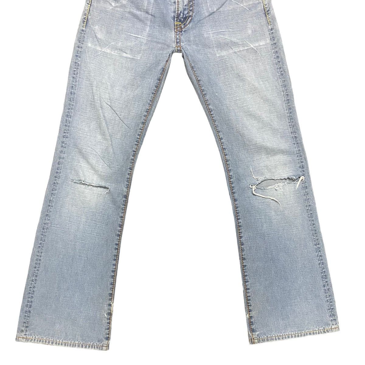 Evisu Evisu Light Denim Flare Jeans Thrashed Size 30" / US 8 / IT 44 - 6 Thumbnail