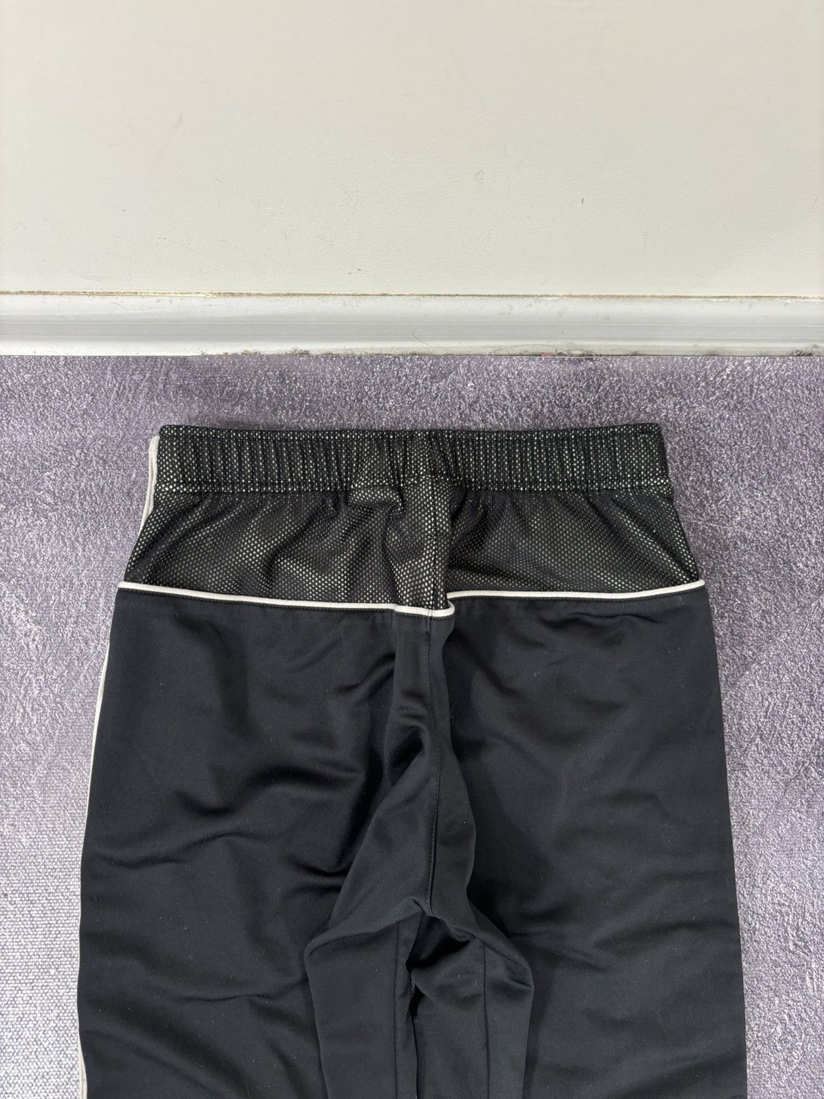 Nike Vintage Nike Y2K Wide-Leg Side Buttons Hype Track Pants Size US 30 / EU 46 - 18 Thumbnail