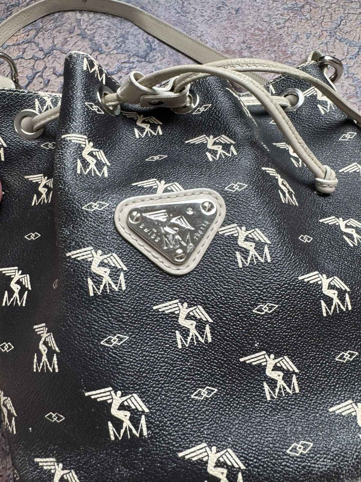 Leather MAISON MOLLERUS Ostrich Leather Bucket Bag Luxury Size ONE SIZE - 3 Thumbnail