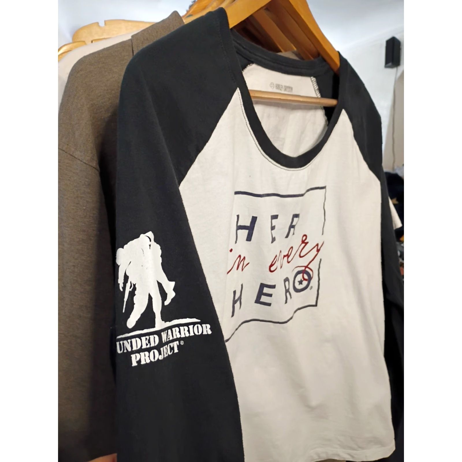 Harley Davidson VINTAGE Harley-Davidson Ladies Long Sleeve Tee L White Hero Warrior Tee Shirts Womens Size L / US 10 / IT 46 - 3 Thumbnail