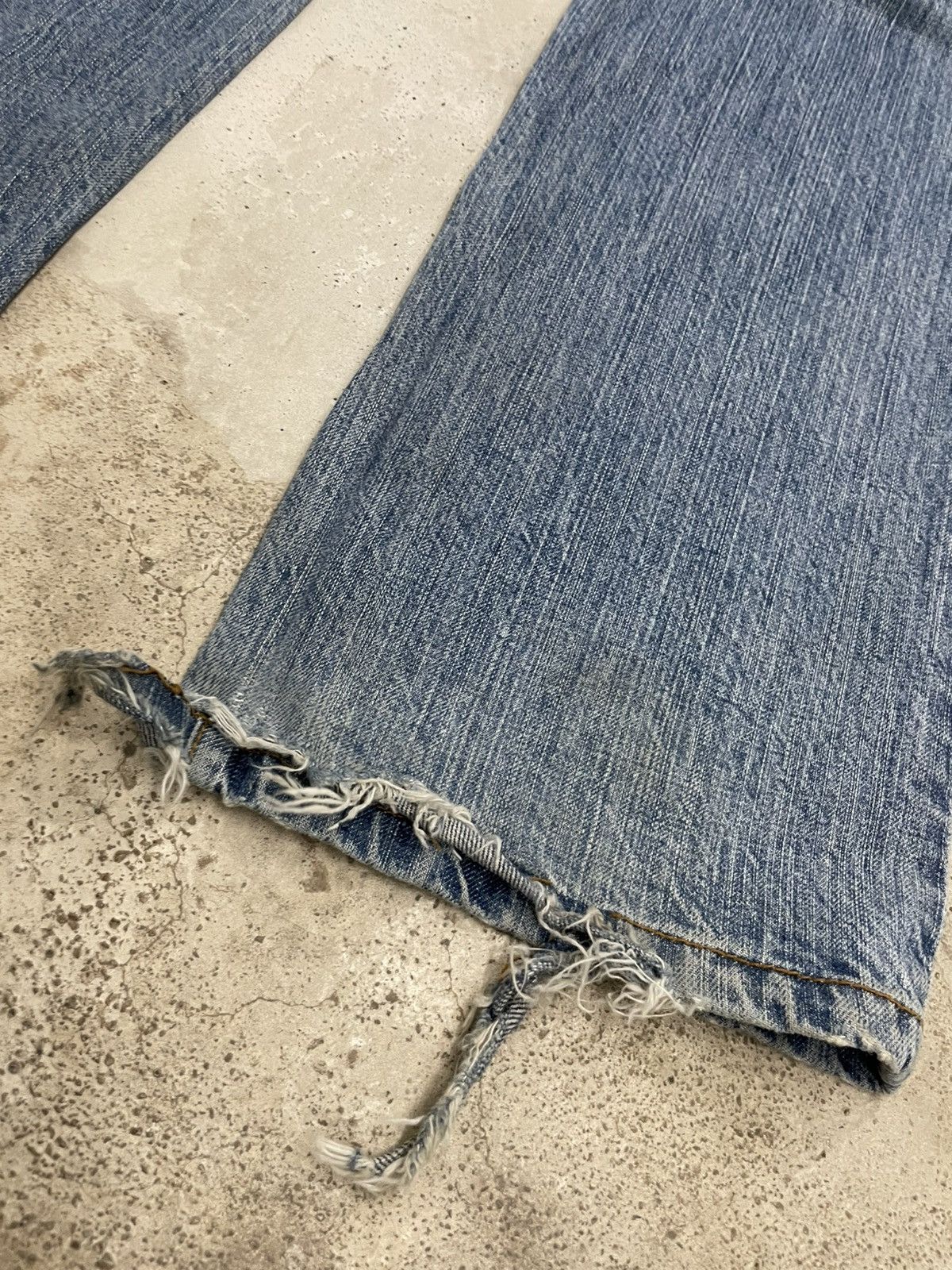 Other One Way Jeans Sexy & Delicious Girl Distressed Flare Size US 27 - 15 Thumbnail