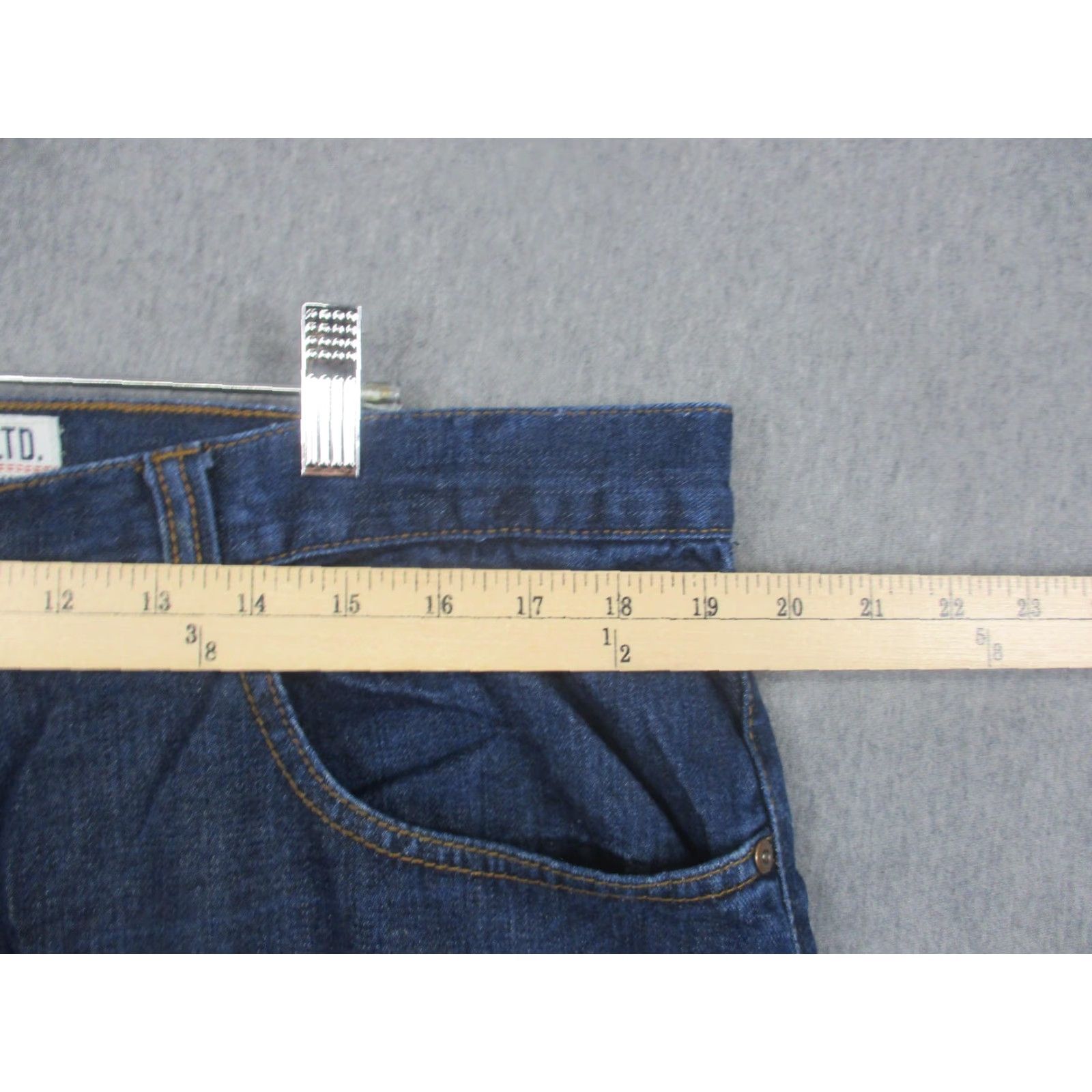Ecko Unltd. VINTAGE Ecko Unltd Jeans Mens 38x34 Blue Denim Relaxed Fit Straight Leg Jeans Mens 38/34 Dark Blue Denim with Contrast Stitching Size US 38 / EU 54 - 3 Thumbnail