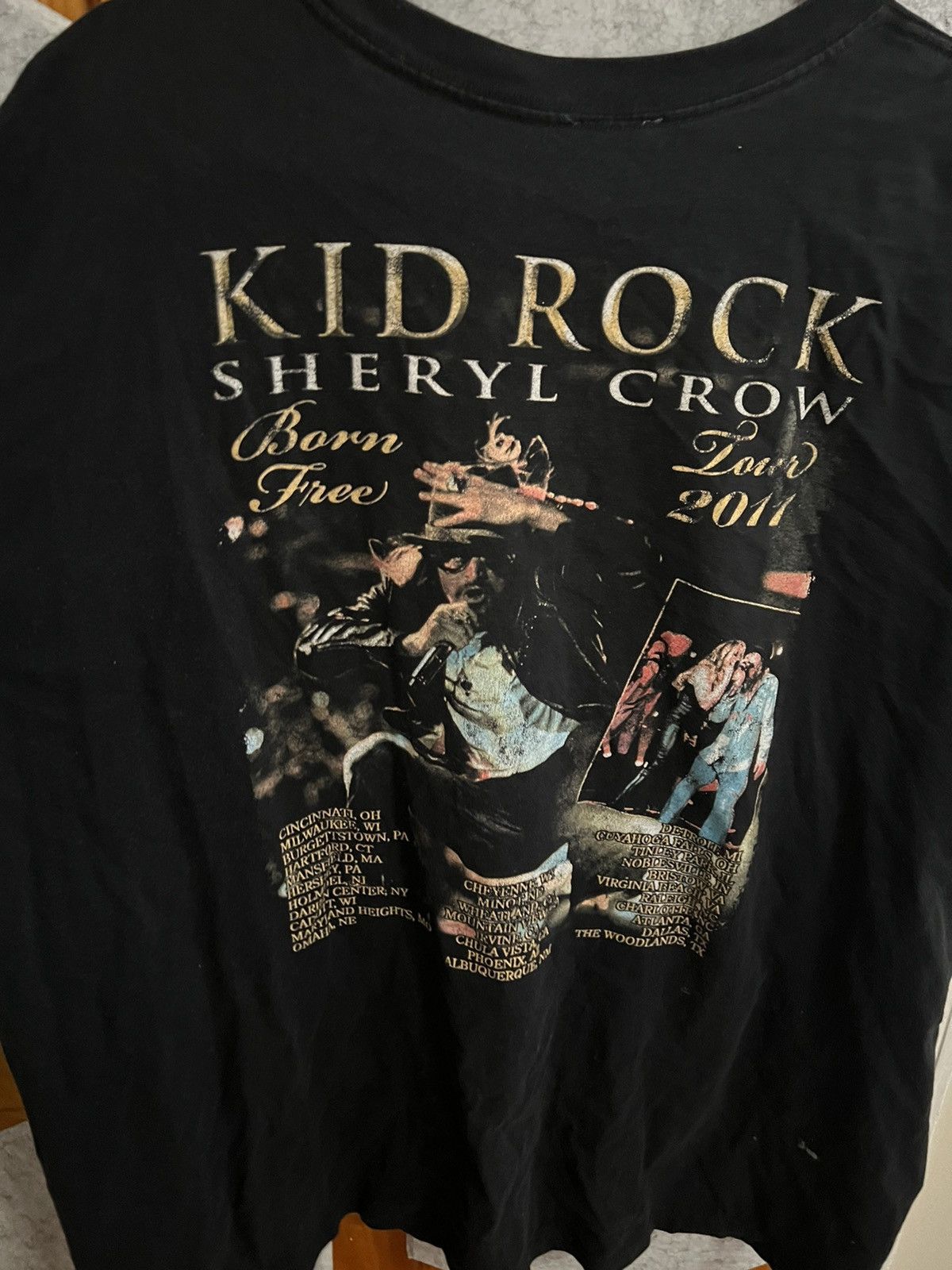 Vintage Kid Rock Born Free Tour 2011 Vintage Band Tee Size US XXL / EU 58 / 5 - 2 Thumbnail