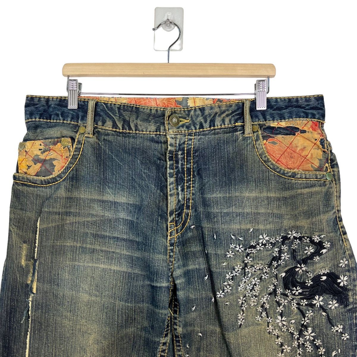 Japanese Brand 🔥 KARAKURI EMBROIDERY SHORT PANTS Size US 38 / EU 54 - 4 Thumbnail