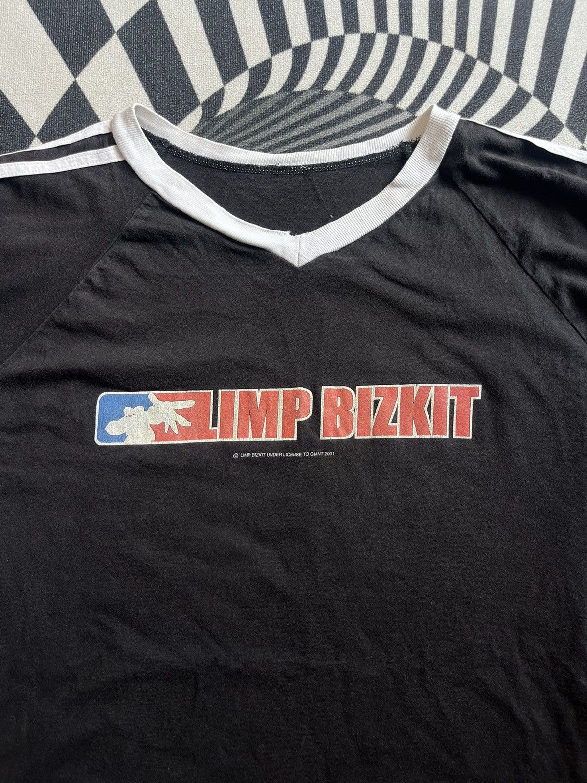 Band Tees Vintage LIMP BIZKIT 2001‘s Ringer ( V neck ) Tshirt Size US L / EU 52-54 / 3 - 10 Thumbnail
