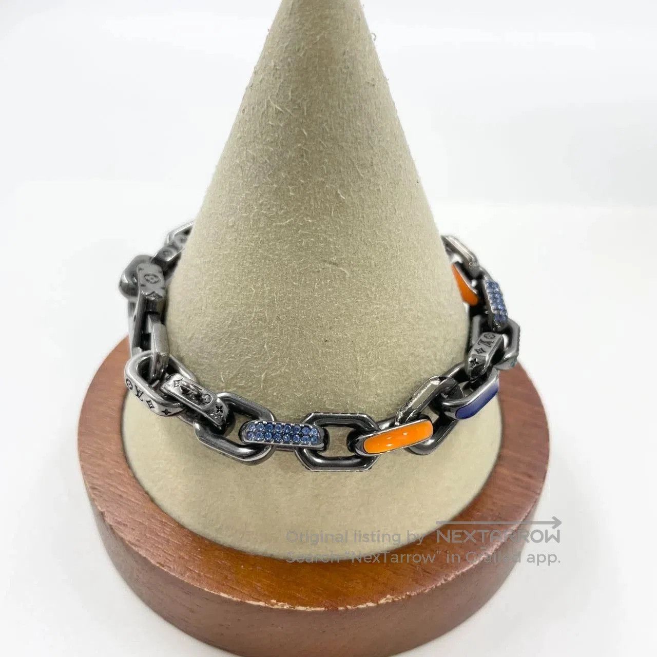 Louis Vuitton LV Full Diamond Bamboo Bracelet. Size ONE SIZE - 5 Thumbnail