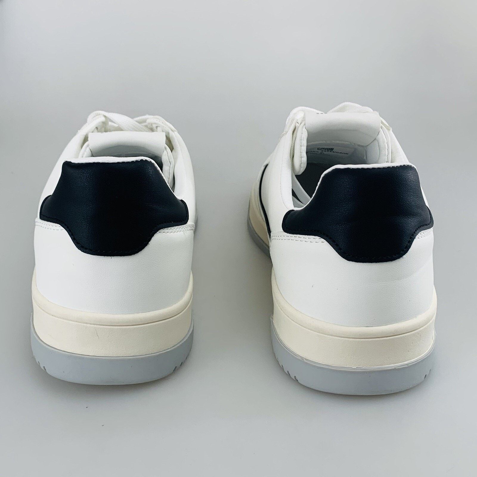 Cavalli Class Cavalli Class White Leather Sneaker Size US 8 24033 New Size US 8 / EU 41 - 6 Thumbnail