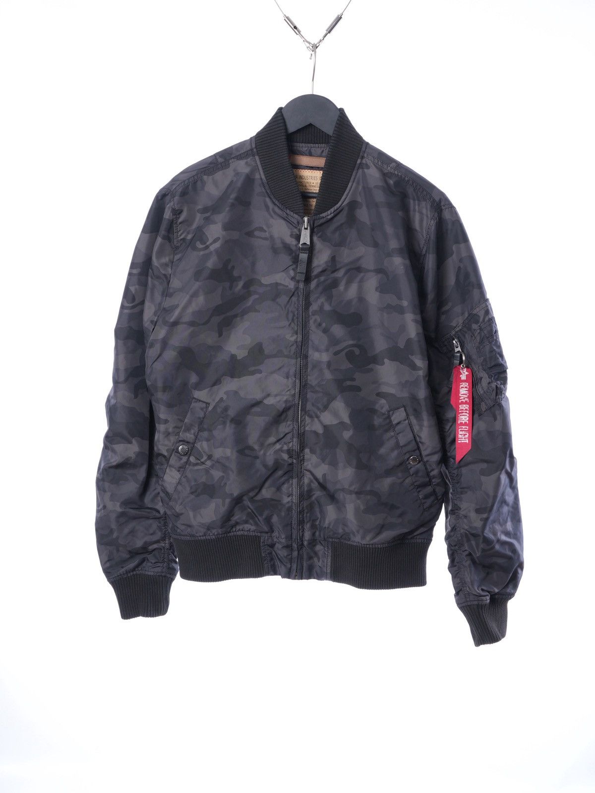 Alpha Industries Alpha Industries Camo Bomber Jacket L Size US XL / EU 56 / 4 - 1 Thumbnail