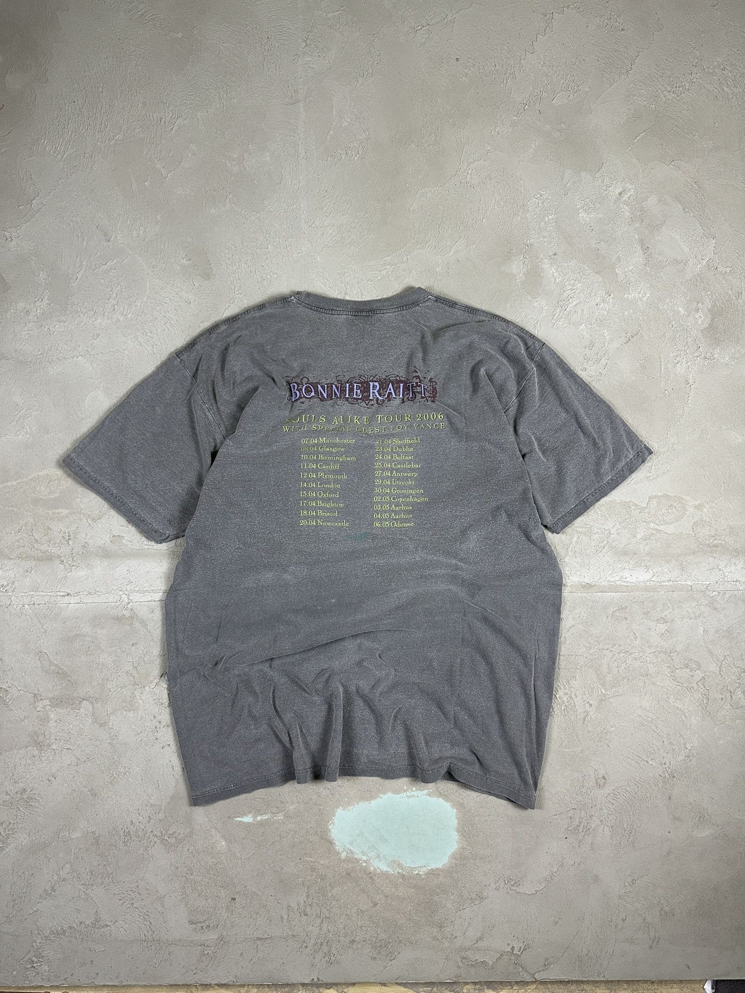 Band Tees × Vintage 2006 Bonnie Rait Souls Alike Tour Rock Blues T-shirt Size US XL / EU 56 / 4 - 2 Thumbnail