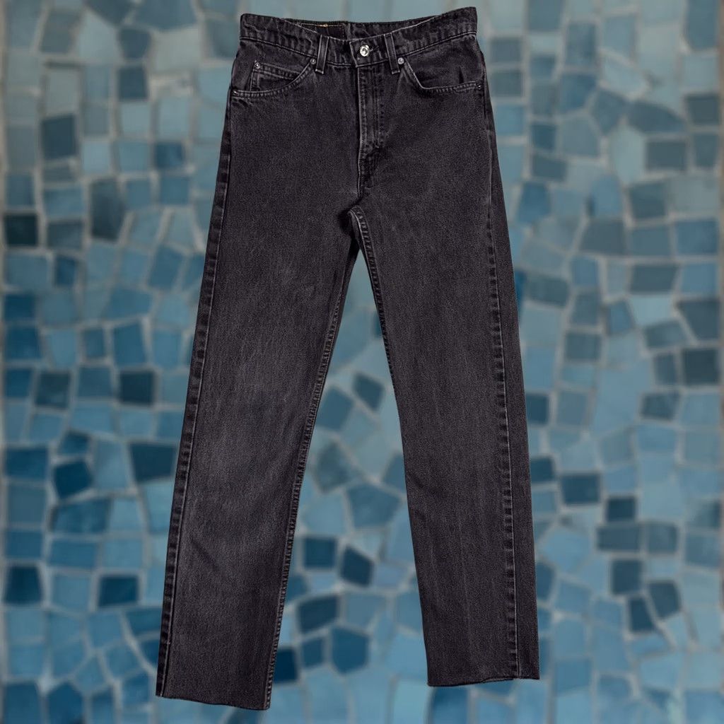 Levi's VINTAGE Levi's 505 Jeans Mens 30x30 USA Made 1997 Black 90s Orange Tab Straight Denim Urban 5-Pocket Mens Size US 30 / EU 46 - 1 Thumbnail