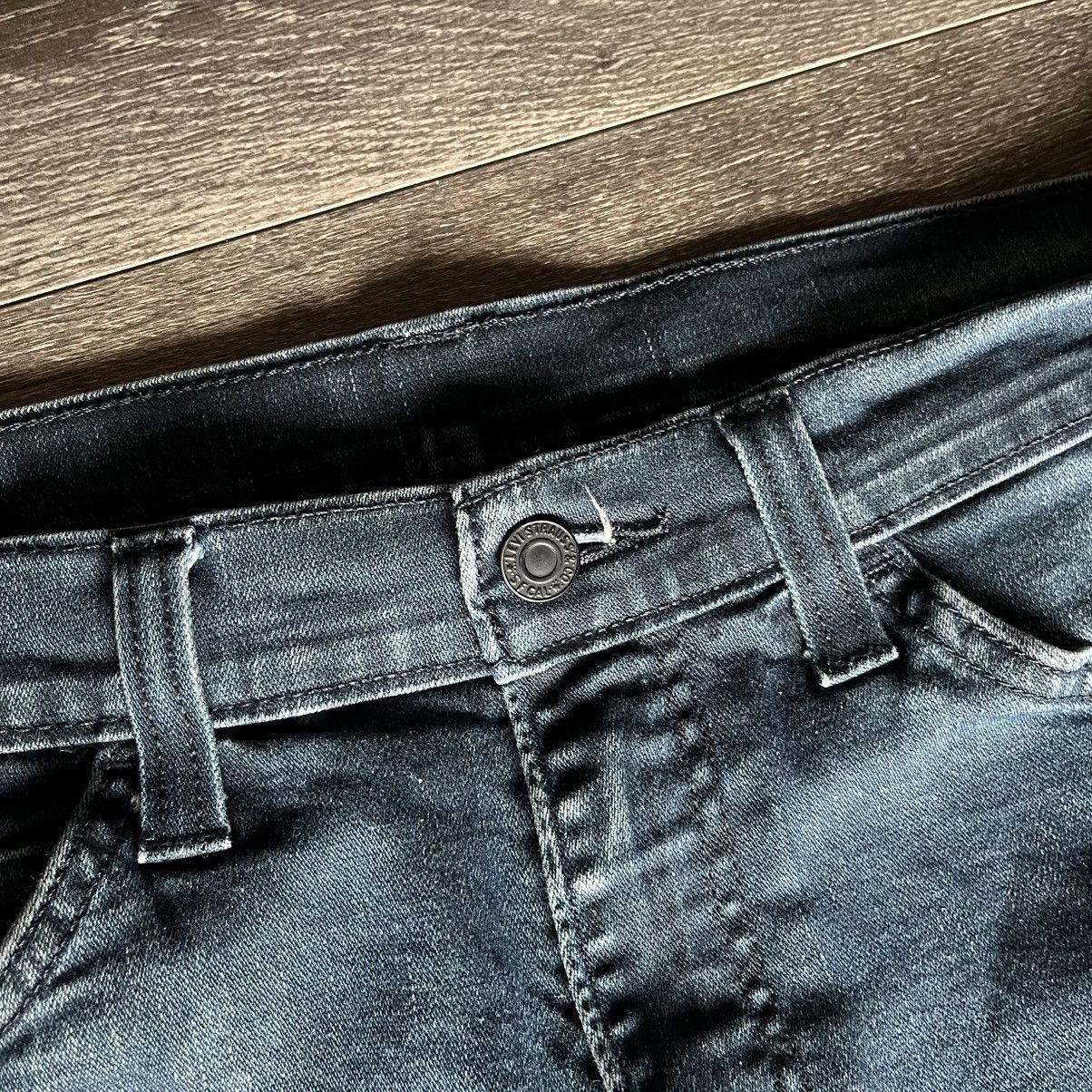 Levi's Vintage 2000s Levis 511 Slim Fit Navy Wash Denim Jeans 32x33 Size US 32 / EU 48 - 9 Thumbnail