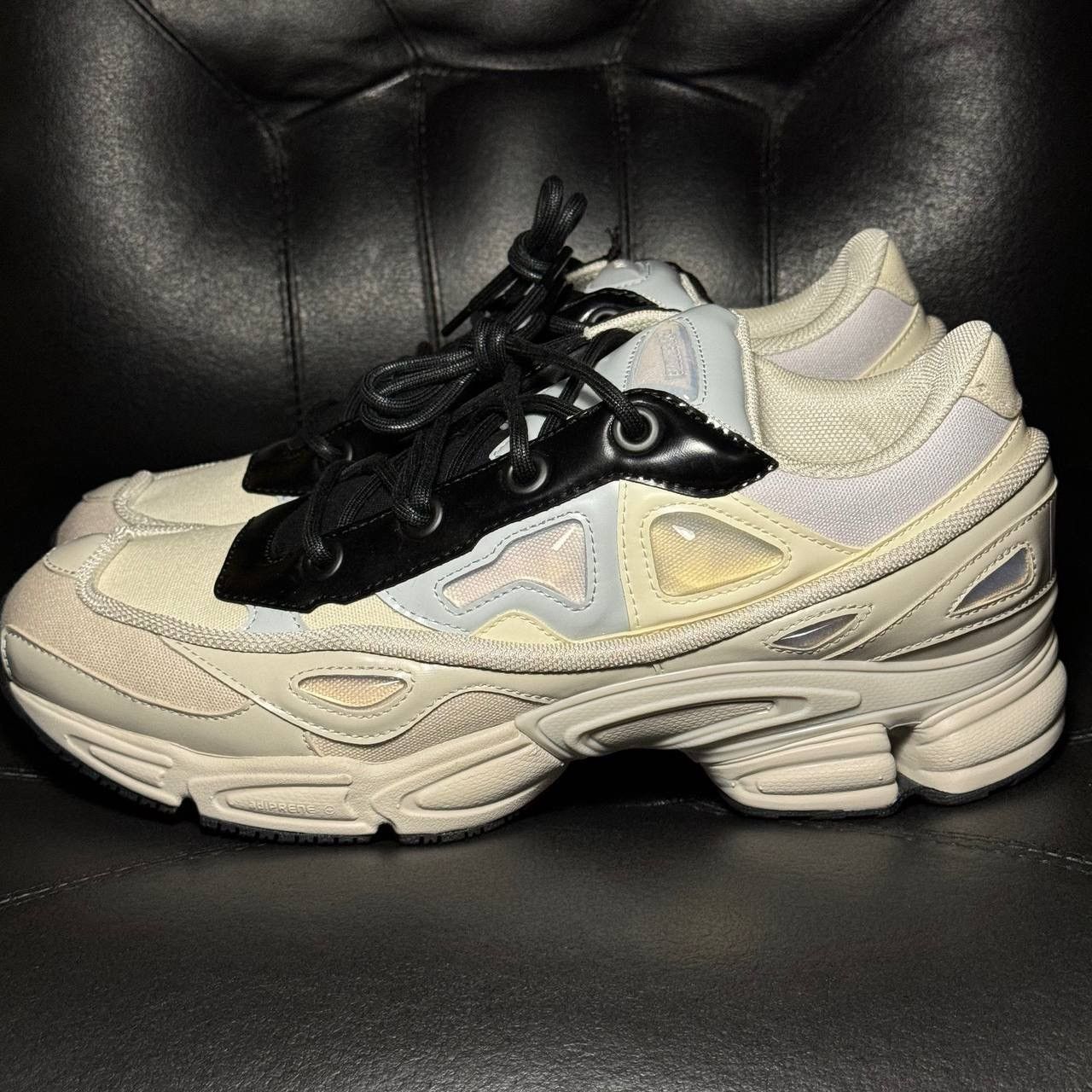 Adidas × Raf Simons Adidas Raf Simons Ozweego Cream Size US 11.5 / EU 44-45 - 3 Thumbnail