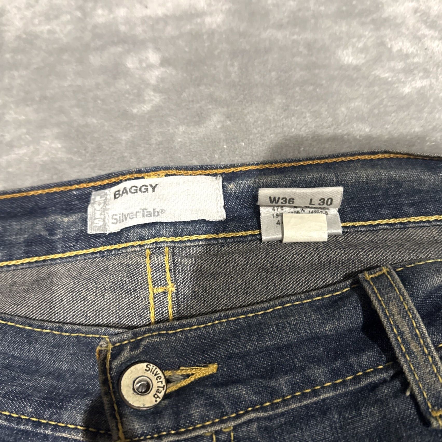 Levi's VINTAGE Levi's Silvertab Jeans Men 36x30 Baggy Wide-Leg Denim Jeans Modern 90s Cyber Mens Size US 36 / EU 52 - 3 Thumbnail