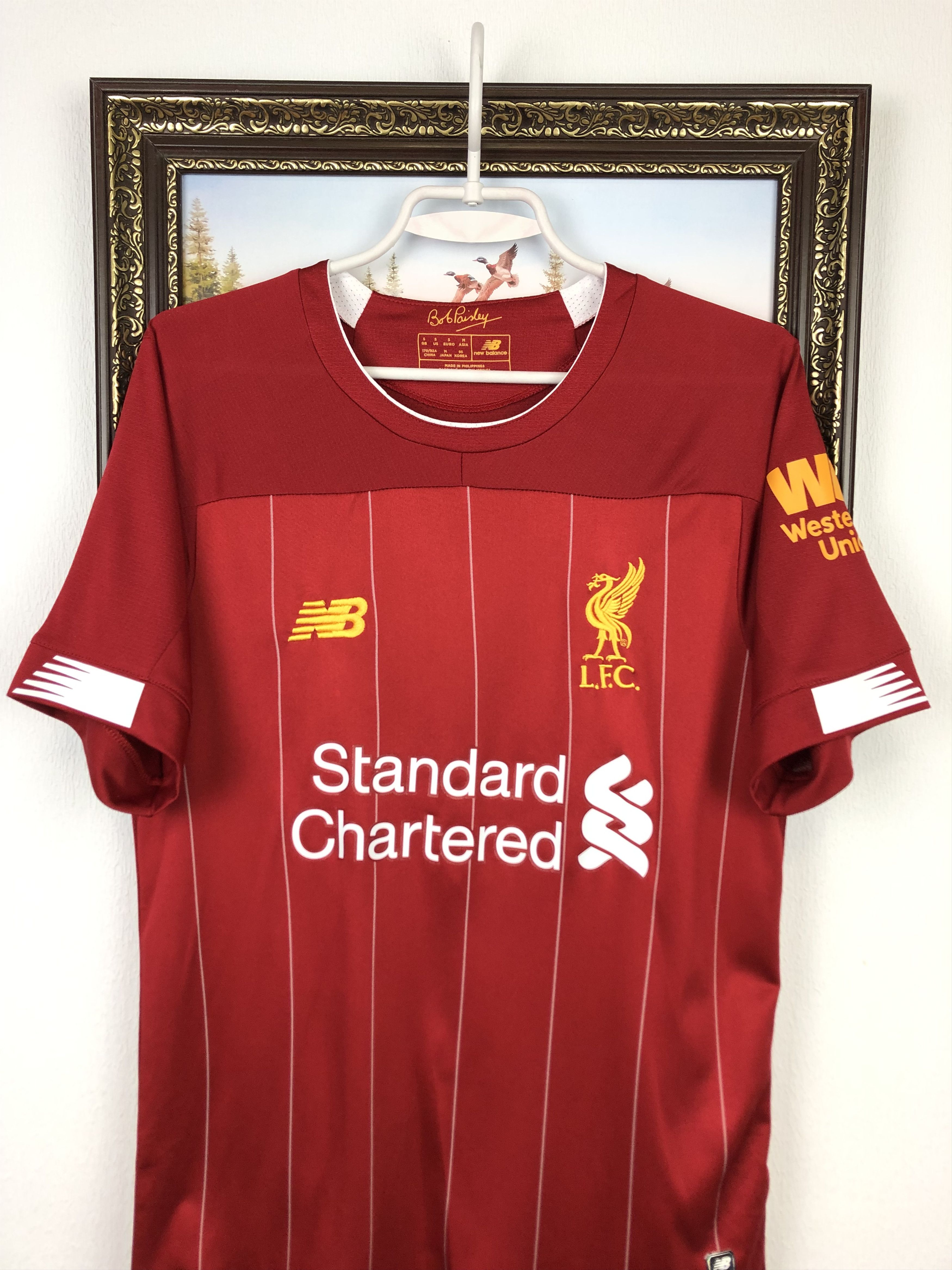 Other Liverpool Home football shirt 2019 Soccer #11 Salah Jersey Size US S / EU 44-46 / 1 - 4 Thumbnail