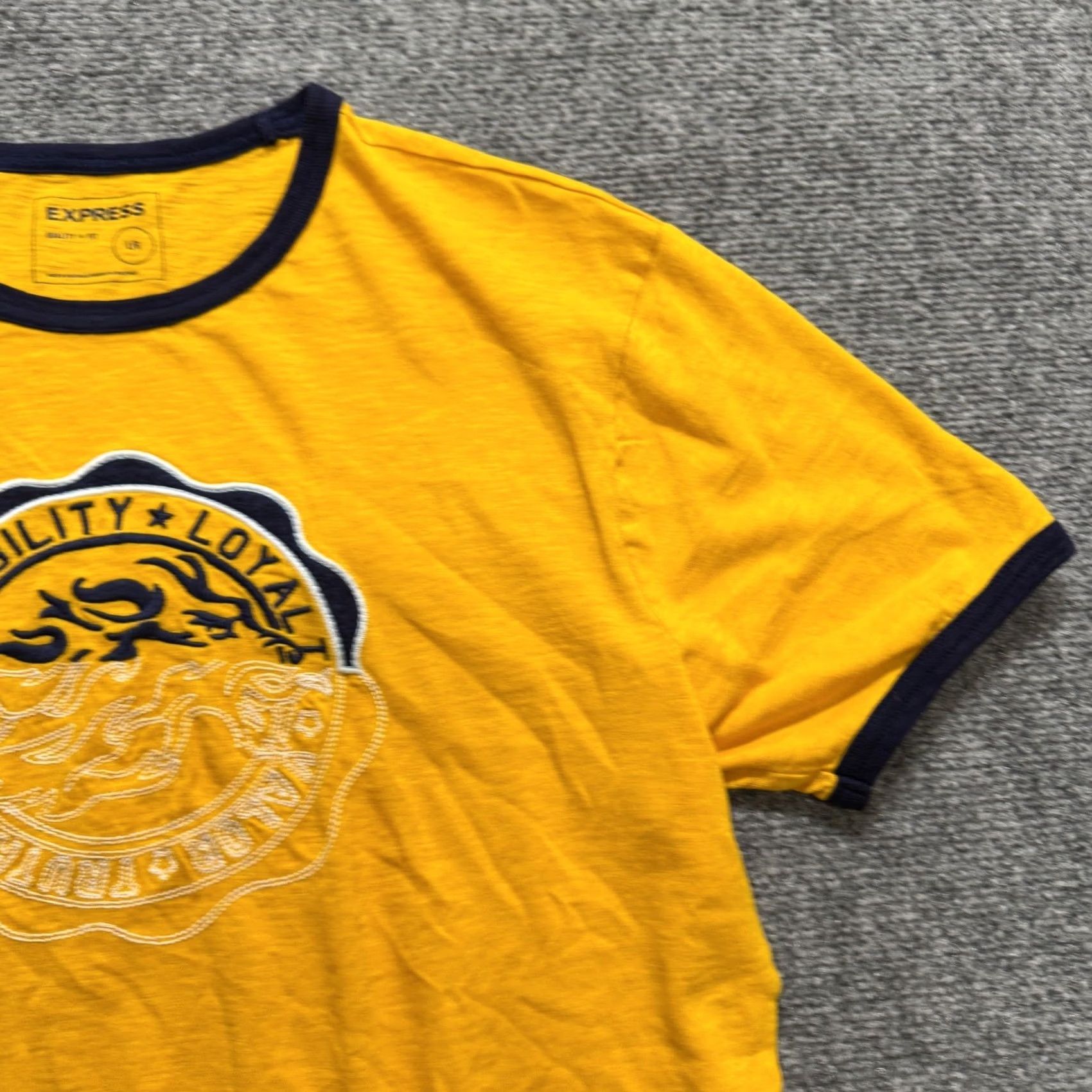 Express Express T-Shirt Men Large 100% Cotton Embroidered Skater Y2K Yellow Size US L / EU 52-54 / 3 - 7 Thumbnail
