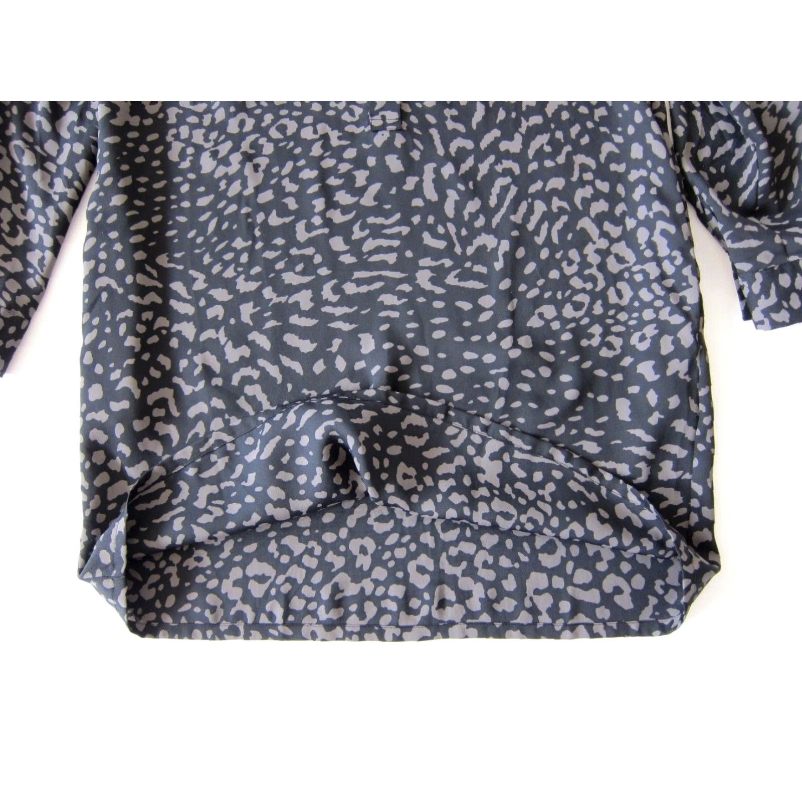 Ann Taylor VINTAGE Ann Taylor Loft Leopard Shirt Dress Small with Pockets Long Sleeve Collared Knee Length Black Grey Leopard Pattern Women Shirt Dress? Size S / US 4 / IT 40 - 7 Thumbnail