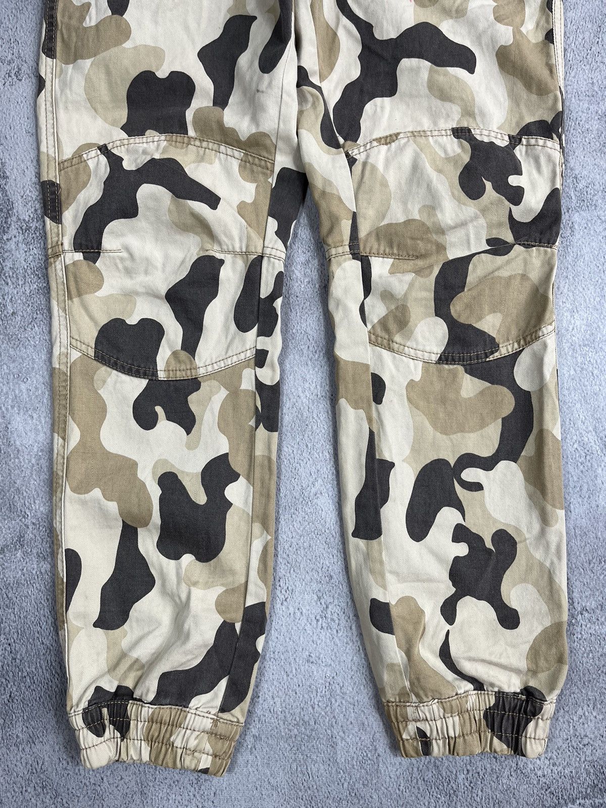 Japanese Brand × Vintage Vintage Y2K Low Rise camo double knee style pants japan M Size 28" / US 6 / IT 42 - 3 Thumbnail