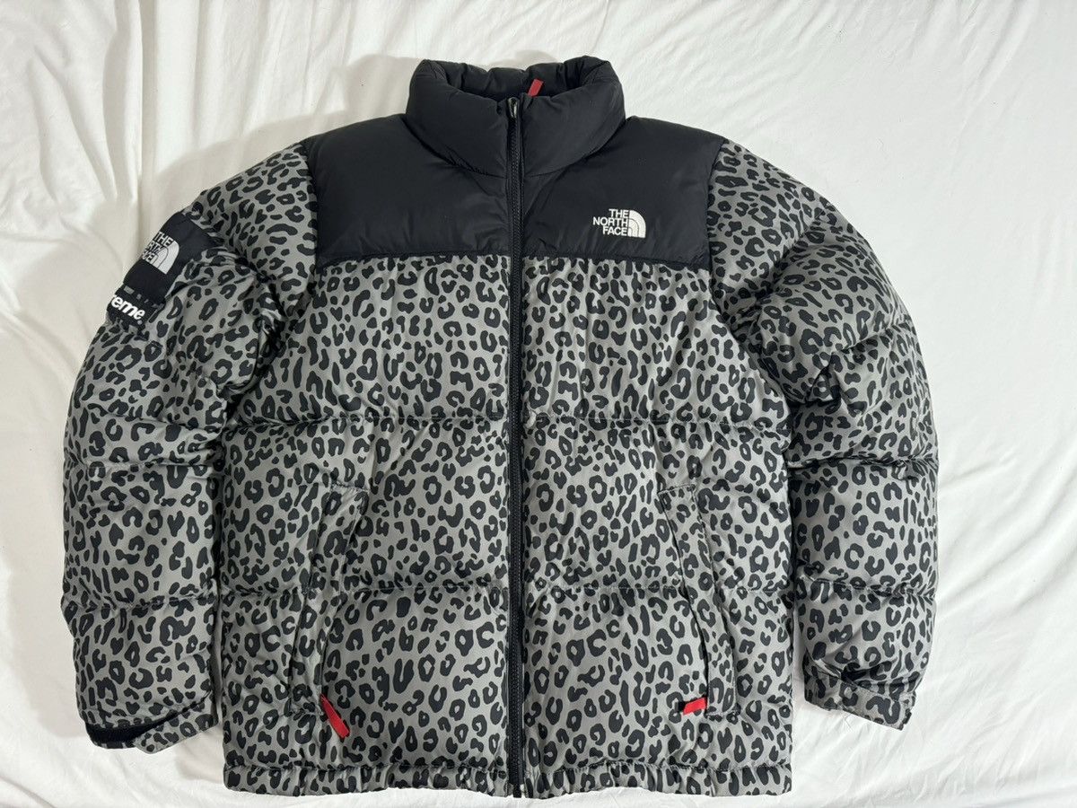 Supreme × The North Face Supreme x The North Face 2011 Cheetah Print Nuptse Size US M / EU 48-50 / 2 - 2 Thumbnail