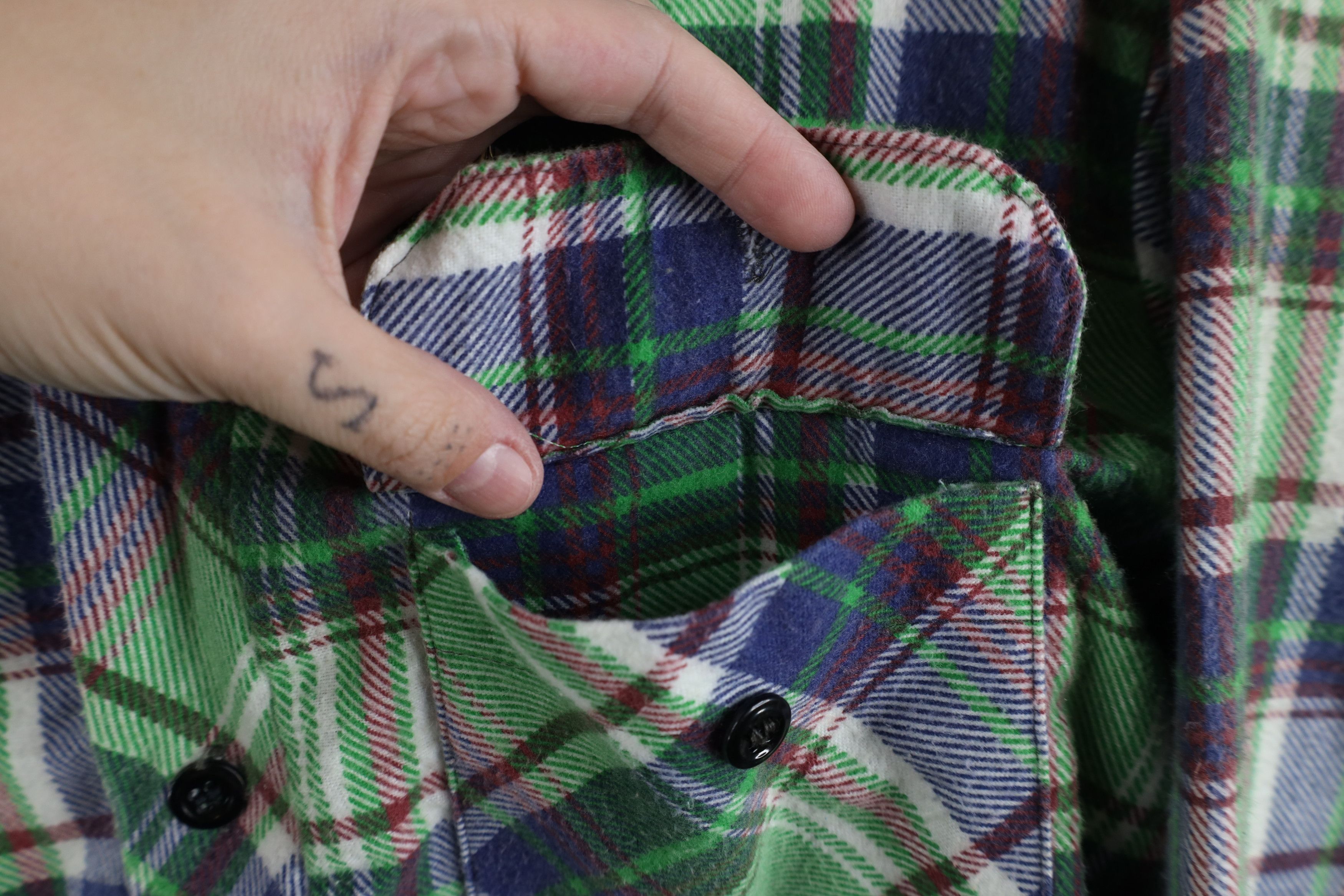 Vintage Vintage 70s Streetwear Flannel Collared Polo Shirt Plaid USA Size US M / EU 48-50 / 2 - 4 Thumbnail