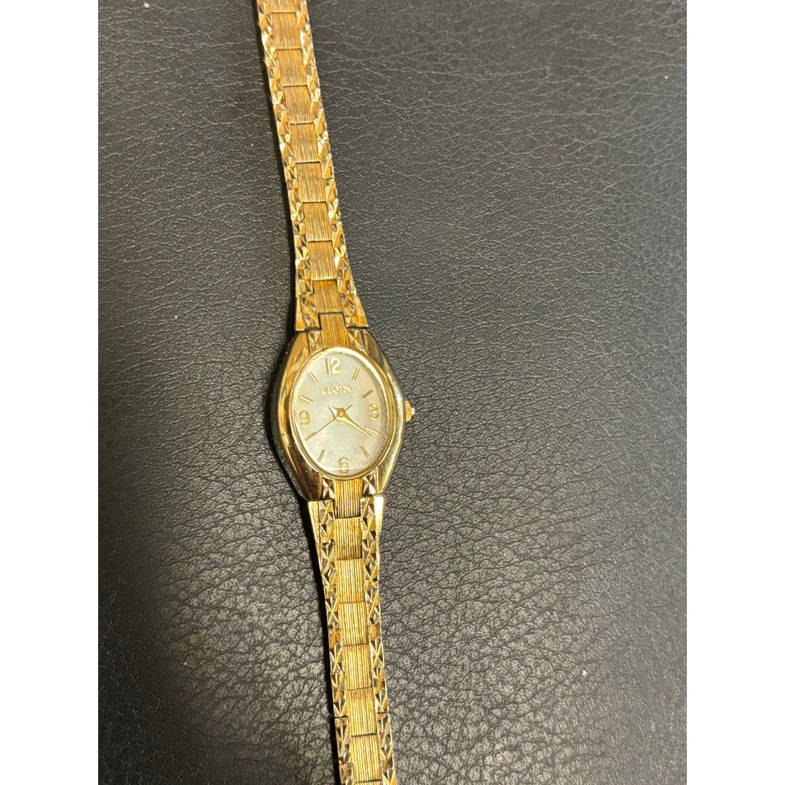 Elgin National Watch Company Vintage Elgin EG388 Gold Tone Women’s Watch! New Battery! Size ONE SIZE - 9 Thumbnail