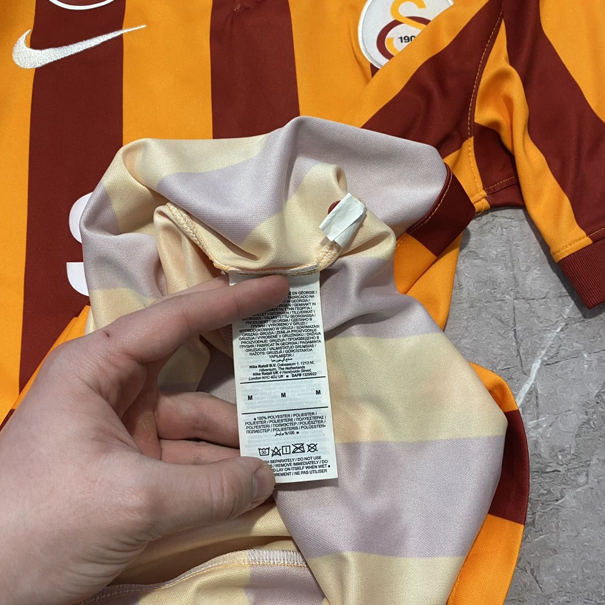 Nike ICARDI ! NIKE GALATASARAY TURKISH SOCCER JERSEY TEE Size US M / EU 48-50 / 2 - 4 Thumbnail