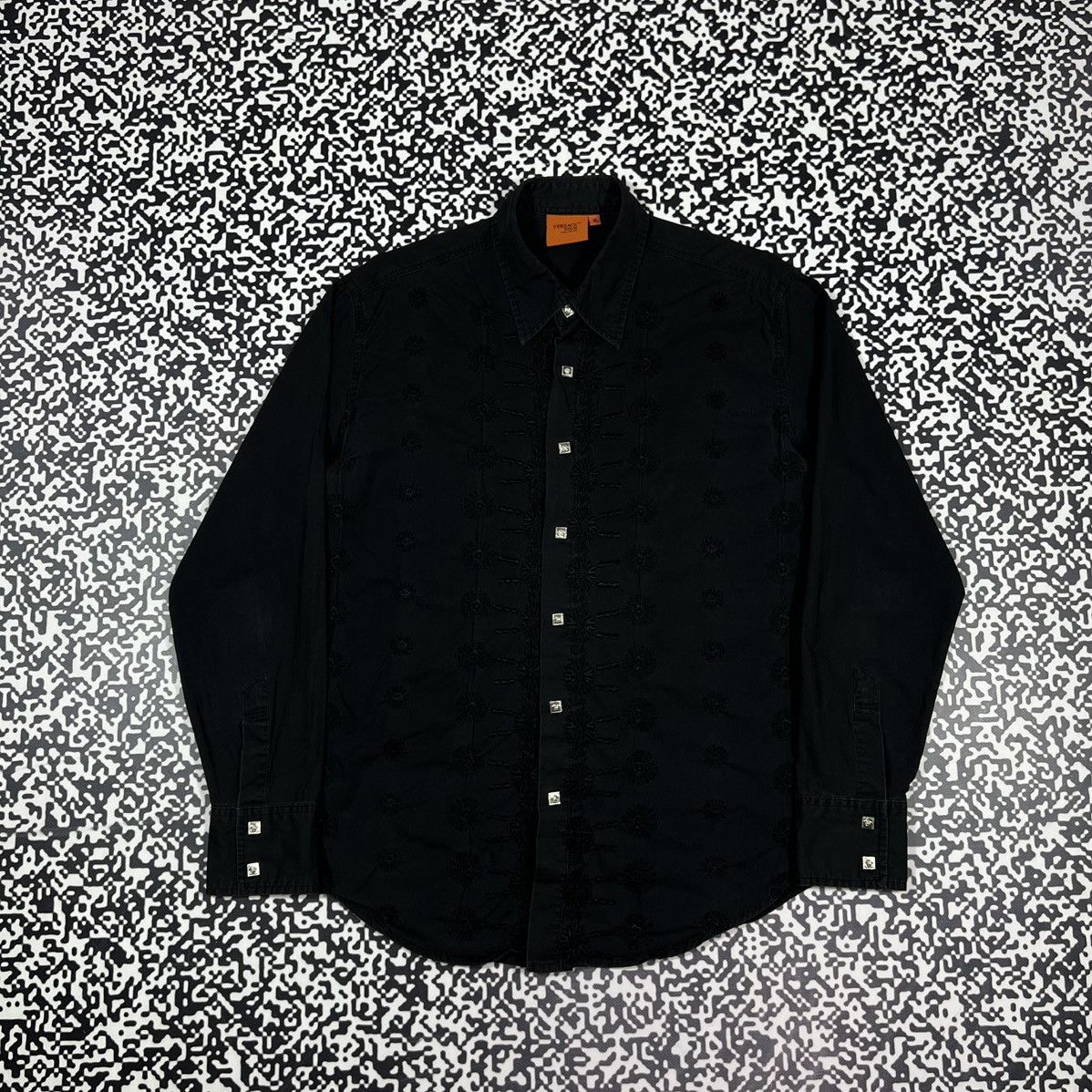 Versace RARE VERSACE DOLM Y2K Vintage Monogram Faded Luxury Shirt Size US XL / EU 56 / 4 - 1 Thumbnail
