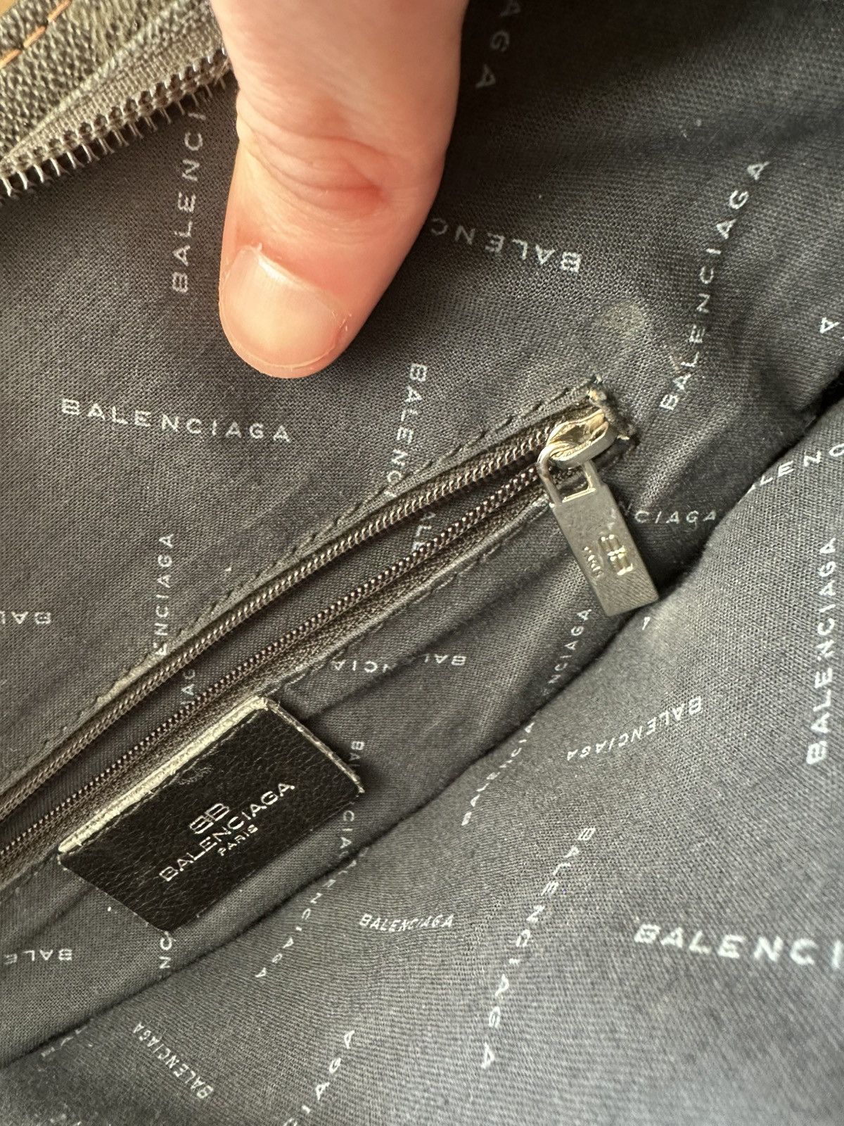 Balenciaga Vintage Balenciaga Purse Size ONE SIZE - 12 Thumbnail
