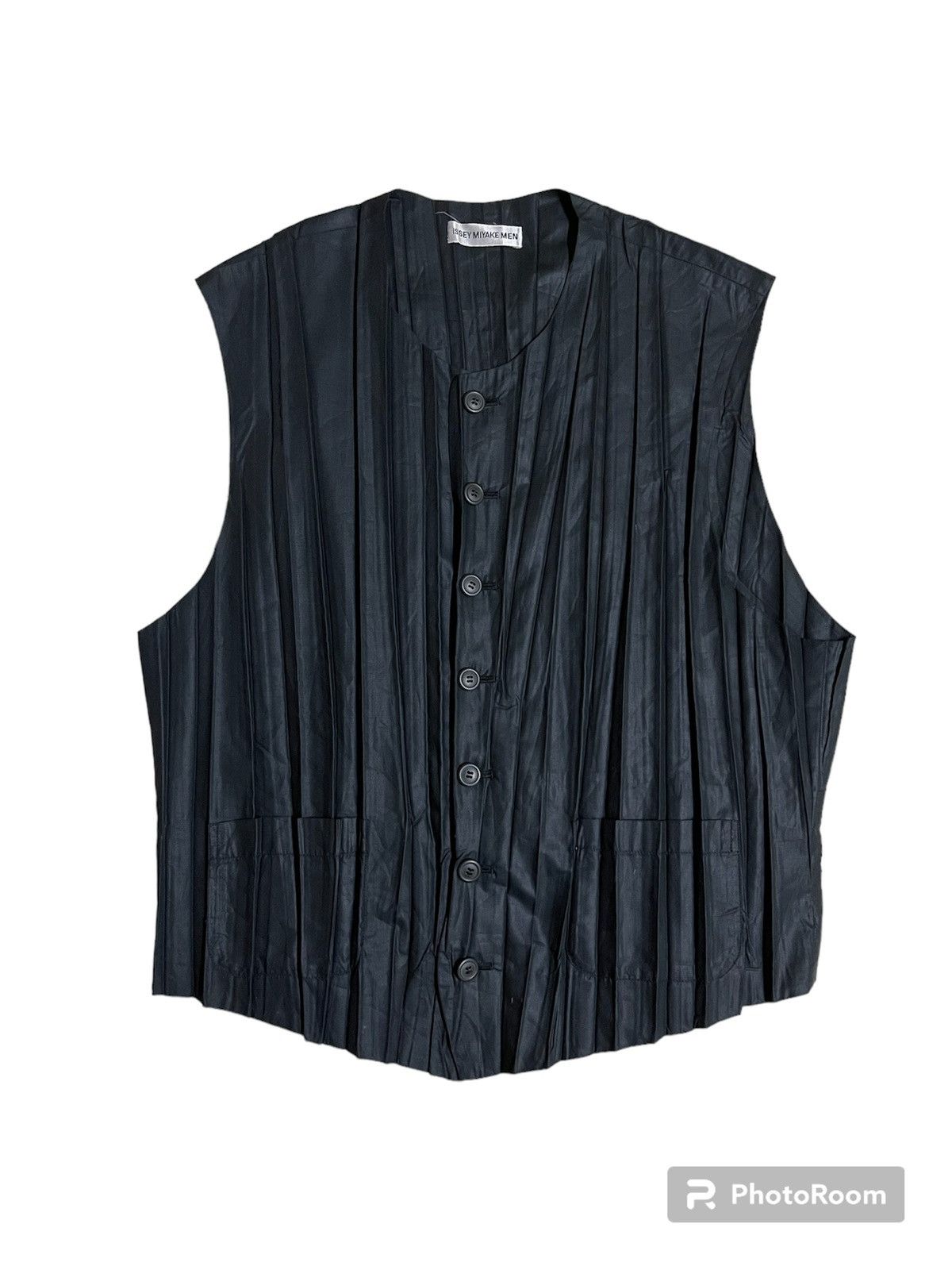 Issey Miyake × Japanese Brand Issey Miyake Men Vest Pleated Pocket Buckle Back SS1997 Size US L / EU 52-54 / 3 - 16 Thumbnail