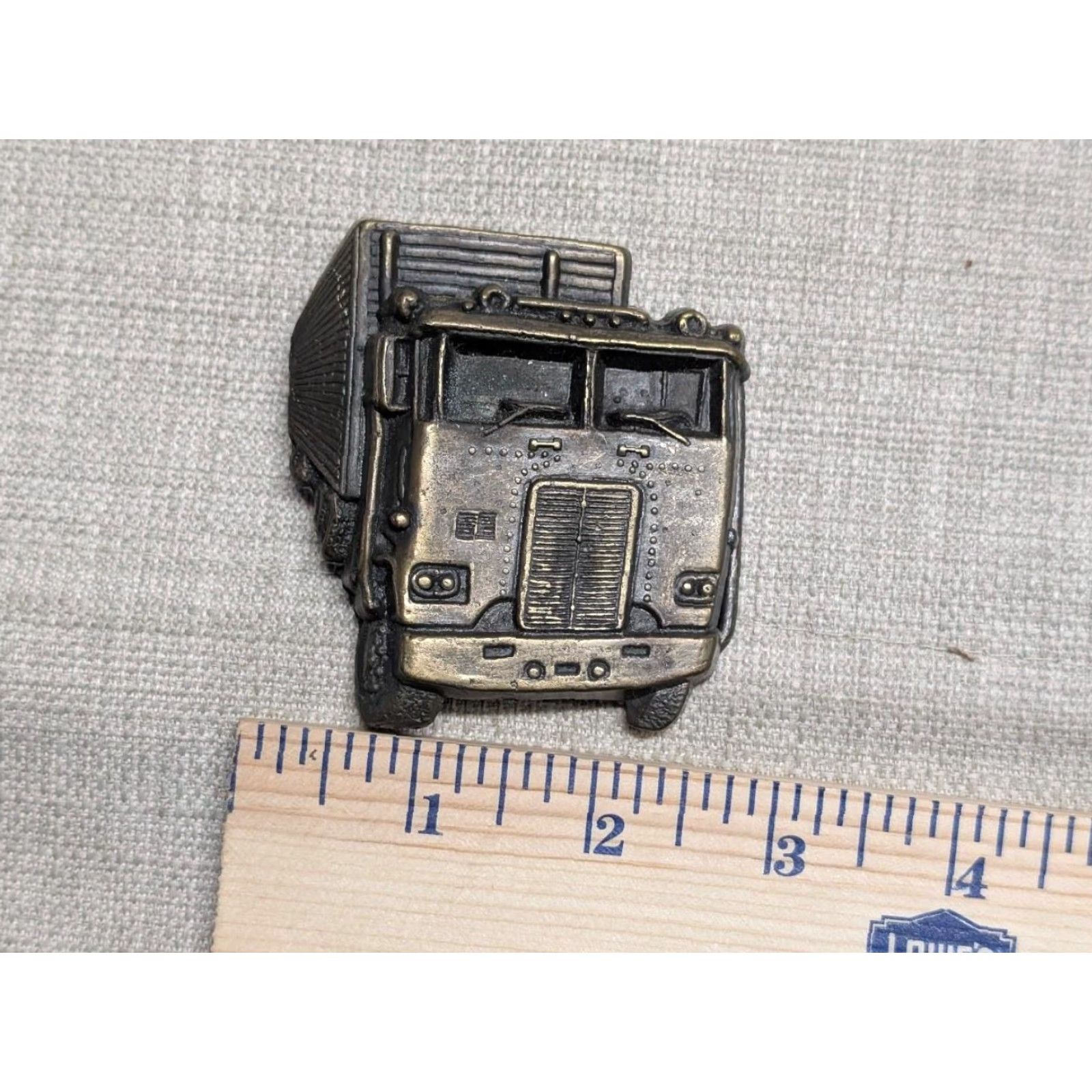 Vintage VINTAGE belt buckle TRUCKER semi-truck BRASS cowboy western driver Buckle Size ONE SIZE - 4 Thumbnail