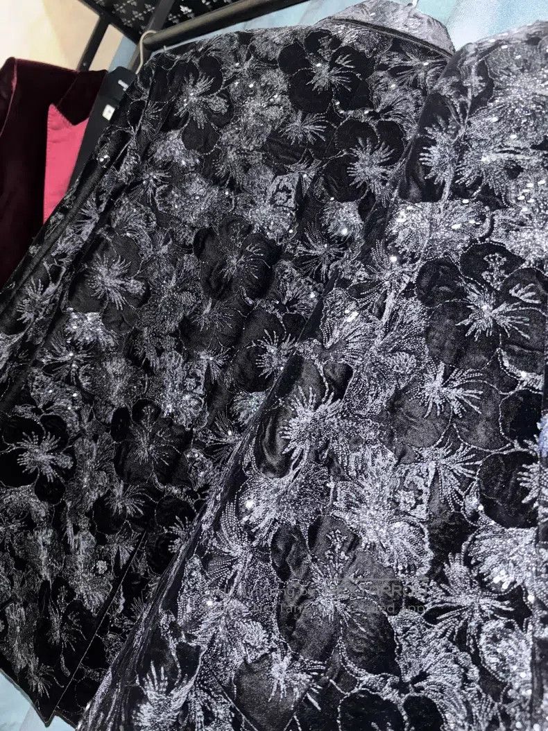 Saint Laurent Paris Saint Laurent Paris Black Velvet Hibiscus Flower Suit Size US S / EU 44-46 / 1 - 2 Thumbnail