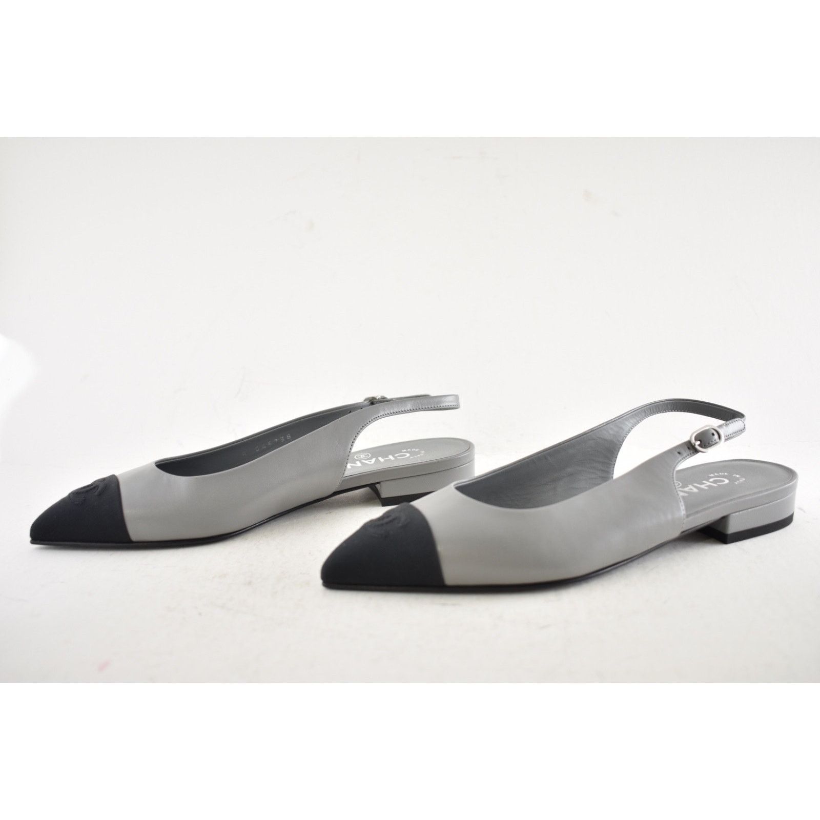 Chanel Chanel 24A Gray Leather Black CC Logo Slingback Flat 36c Size US 5 / IT 35 - 14 Thumbnail