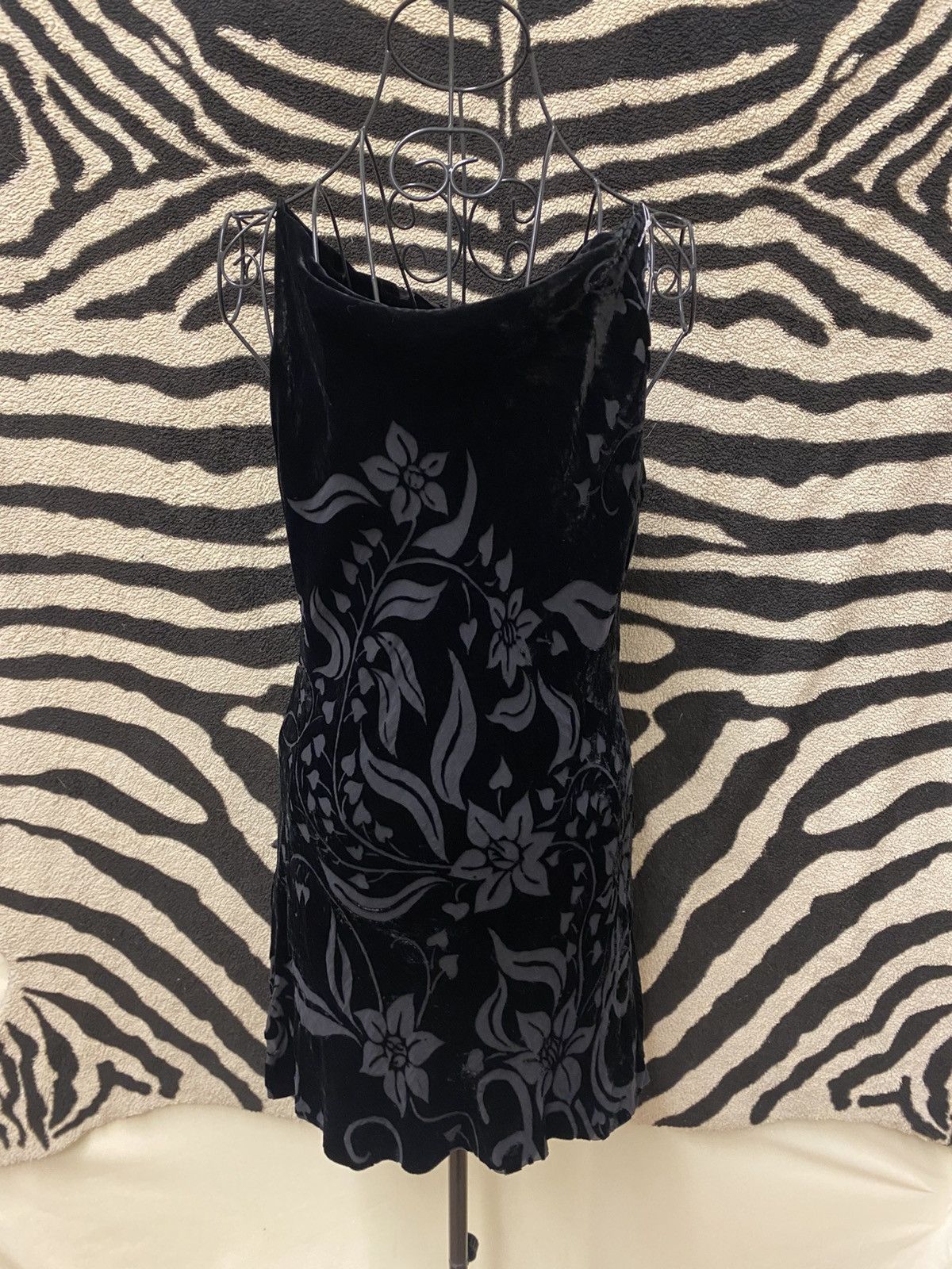Vintage Vintage black silk cocktail dress Size S / US 4 / IT 40 - 4 Thumbnail