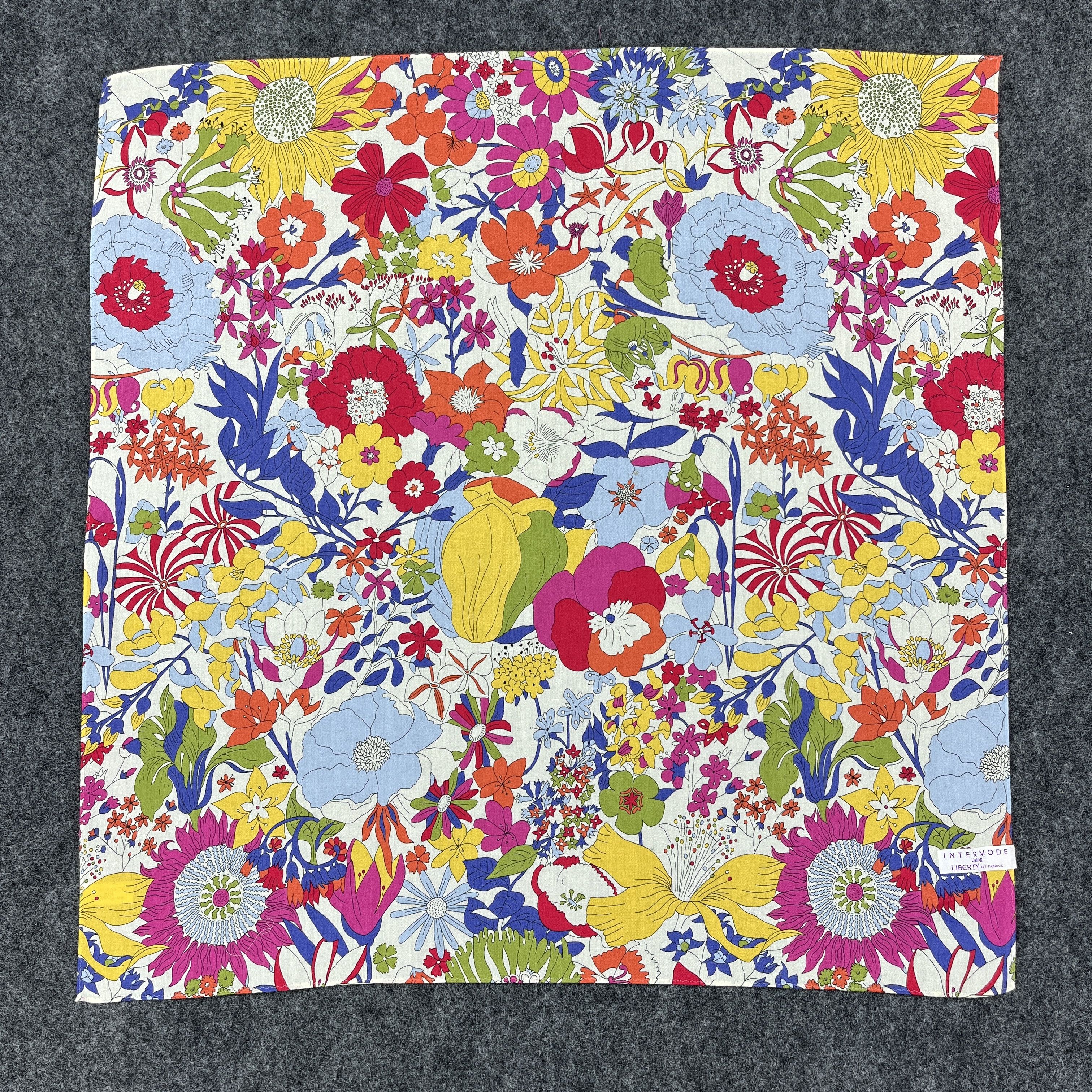 Liberty Liberty Floral Handkerchief / Bandana / Neckerchief B349 Size ONE SIZE - 8 Thumbnail