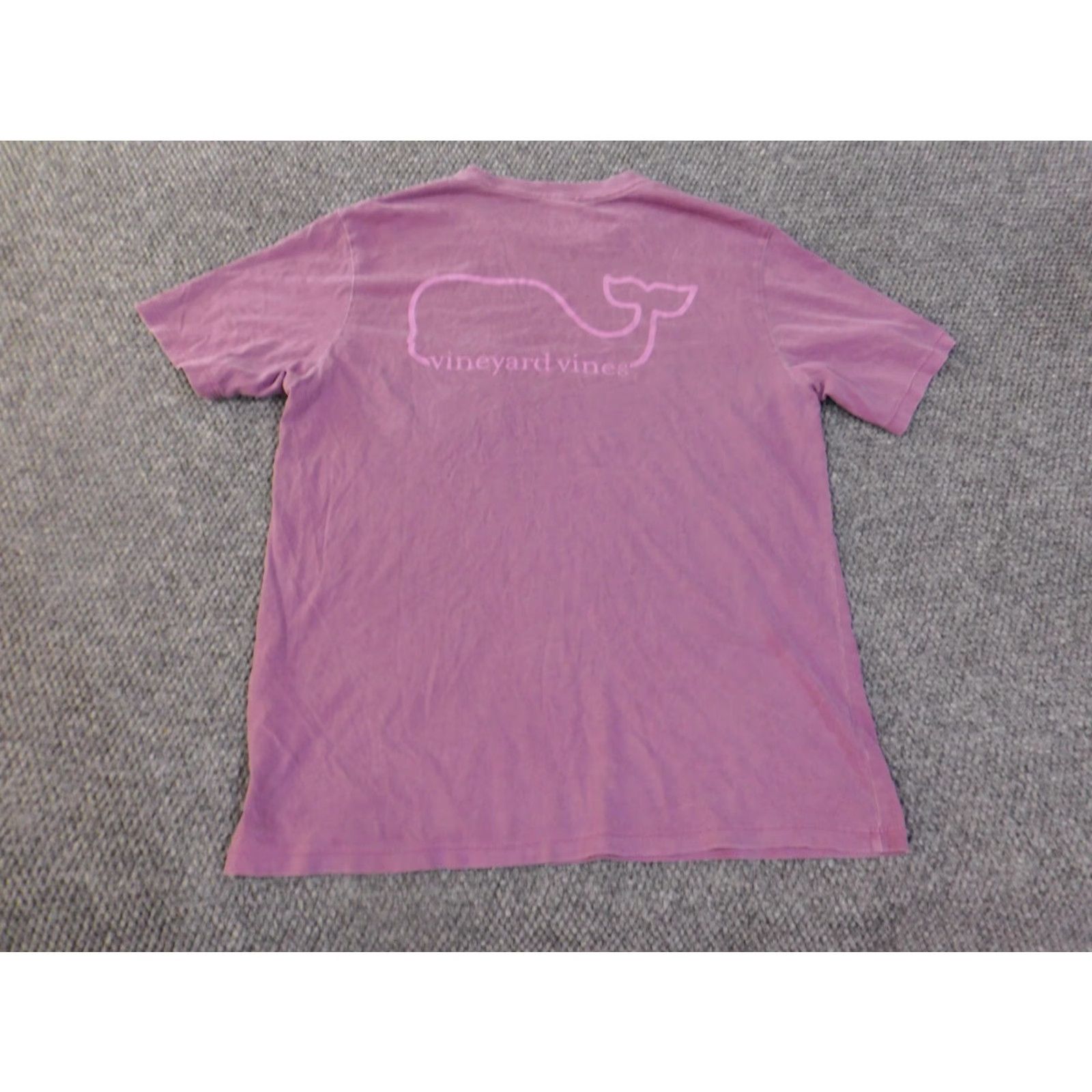 Vineyard Vines Vineyard Vines T-Shirt Mens Medium Purple Graphic Pocket Whale Logo Classic shirt Mens Medium Purple Graphic Pocket Whale Logo Classic Size US M / EU 48-50 / 2 - 6 Thumbnail