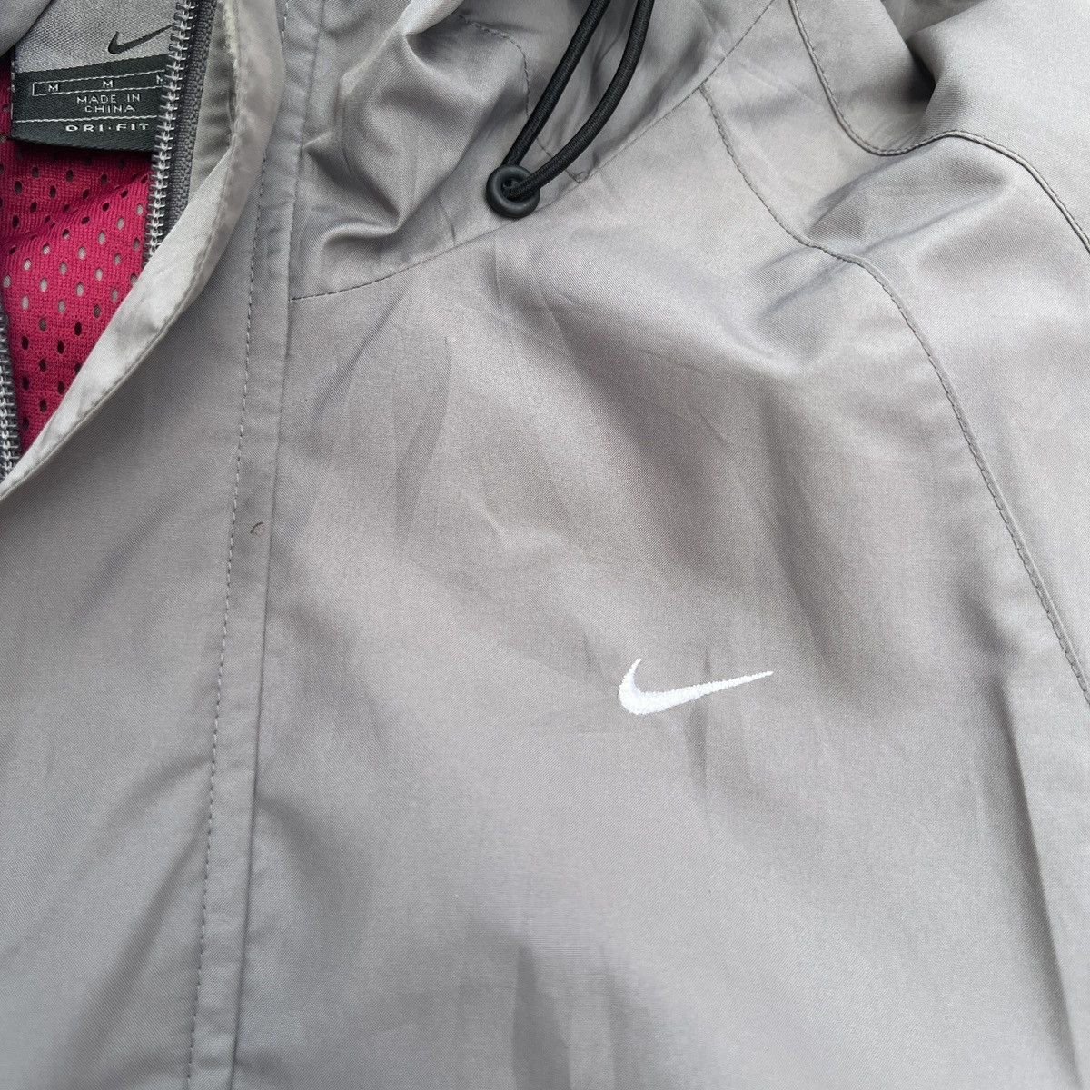 Vintage Vintage Nike Light Jacket Custom Tech-Fit Size US M / EU 48-50 / 2 - 6 Thumbnail