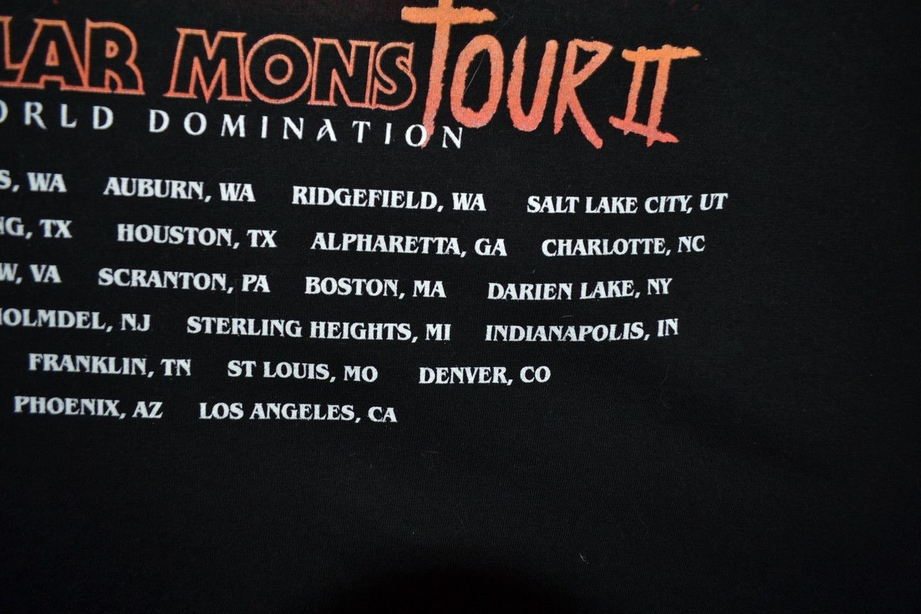 Band Tees Falling in Reverse The Popular MonsTOUR II USA tee XL Size US XL / EU 56 / 4 - 7 Thumbnail
