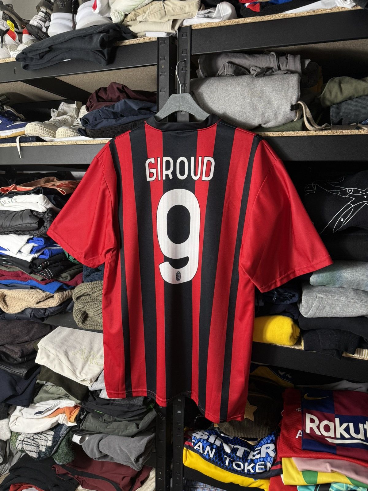 Umbro AC Milan Giroud #9 Jersey 2022 Soccer Shirt Black Football Size US L / EU 52-54 / 3 - 1 Thumbnail