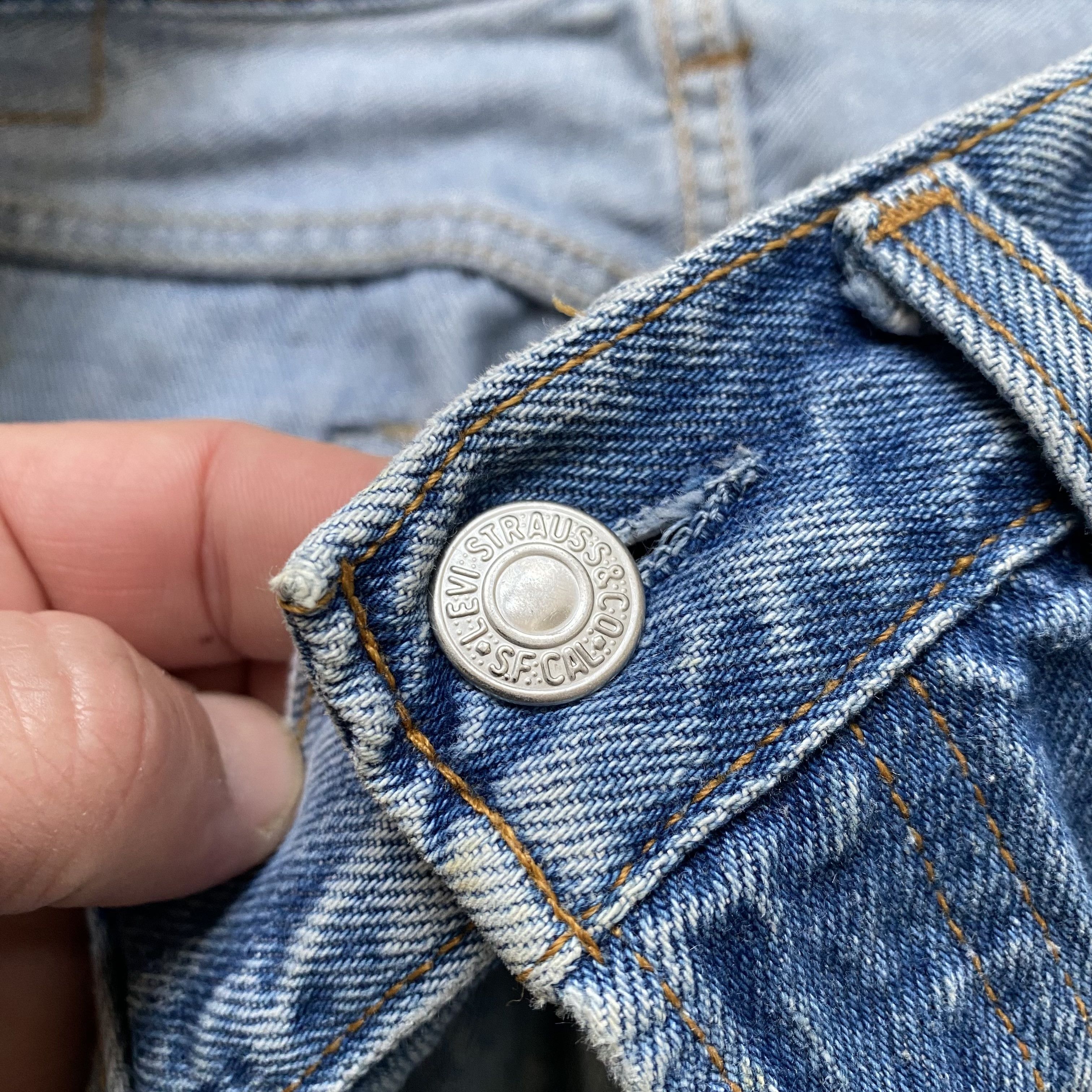 Levi's Vintage Clothing Vintage 80-90 Levis 501 jeans denim pants Made In UK Size US 32 / EU 48 - 8 Thumbnail