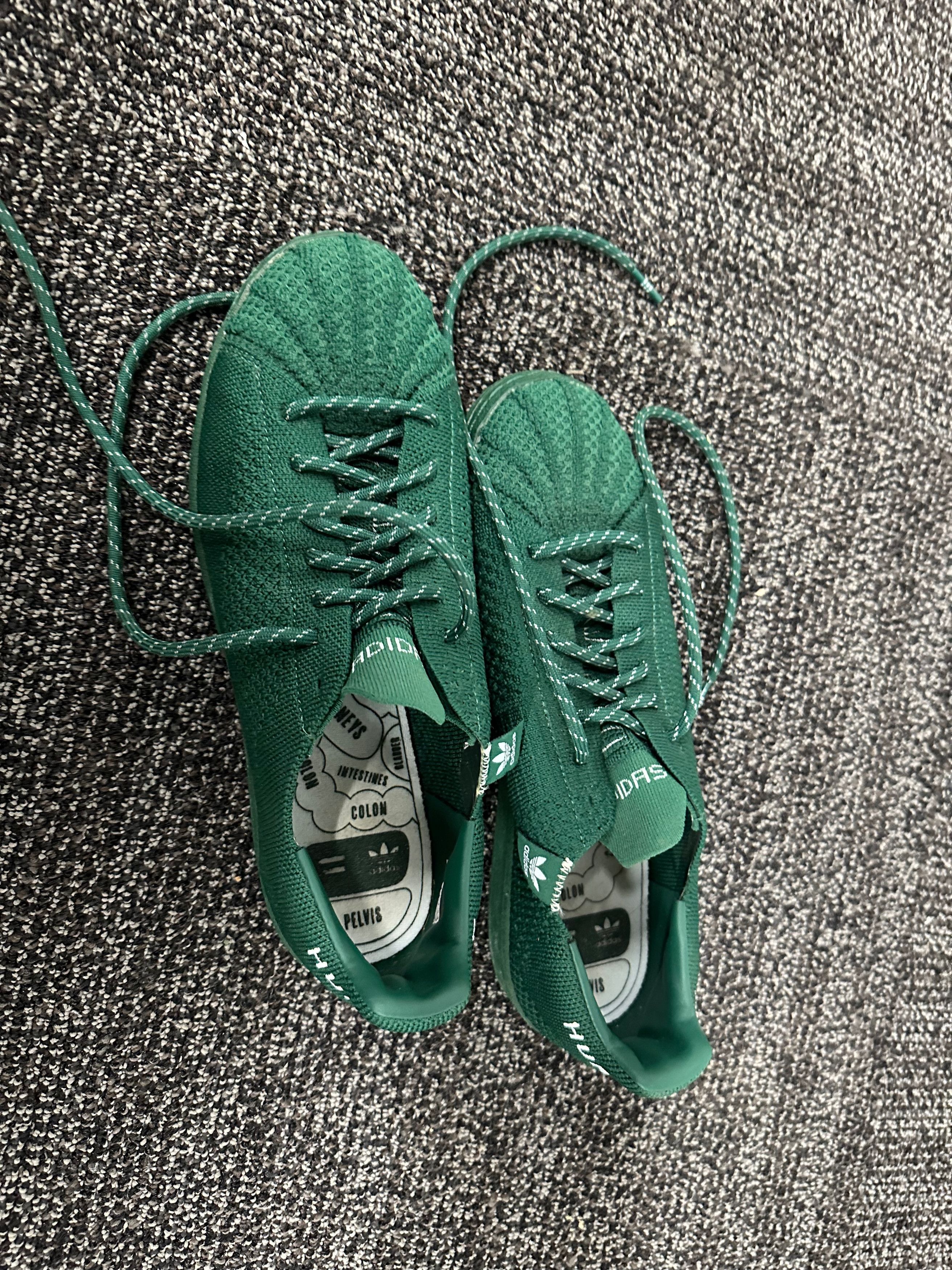 Adidas × Pharrell Superstar Primeknit - Dark Green Size US 9 / EU 42 - 2 Thumbnail